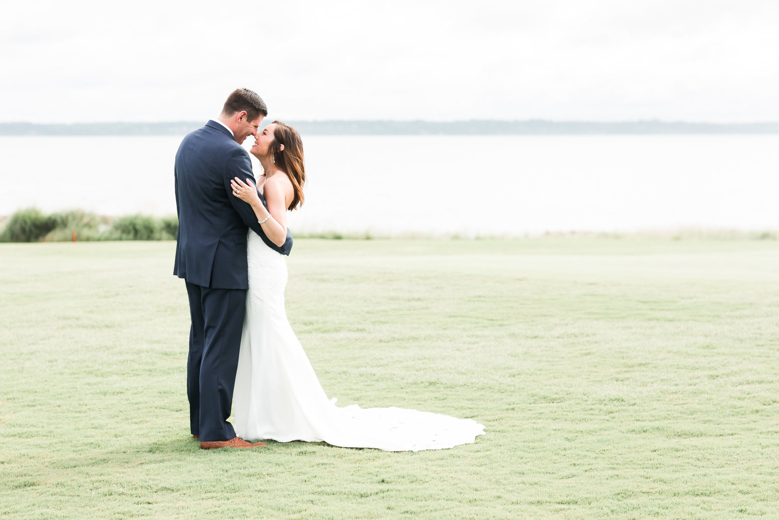 Two Rivers Country Club Classic Memorial Day Wedding by Elizabeth Friske Photography-56