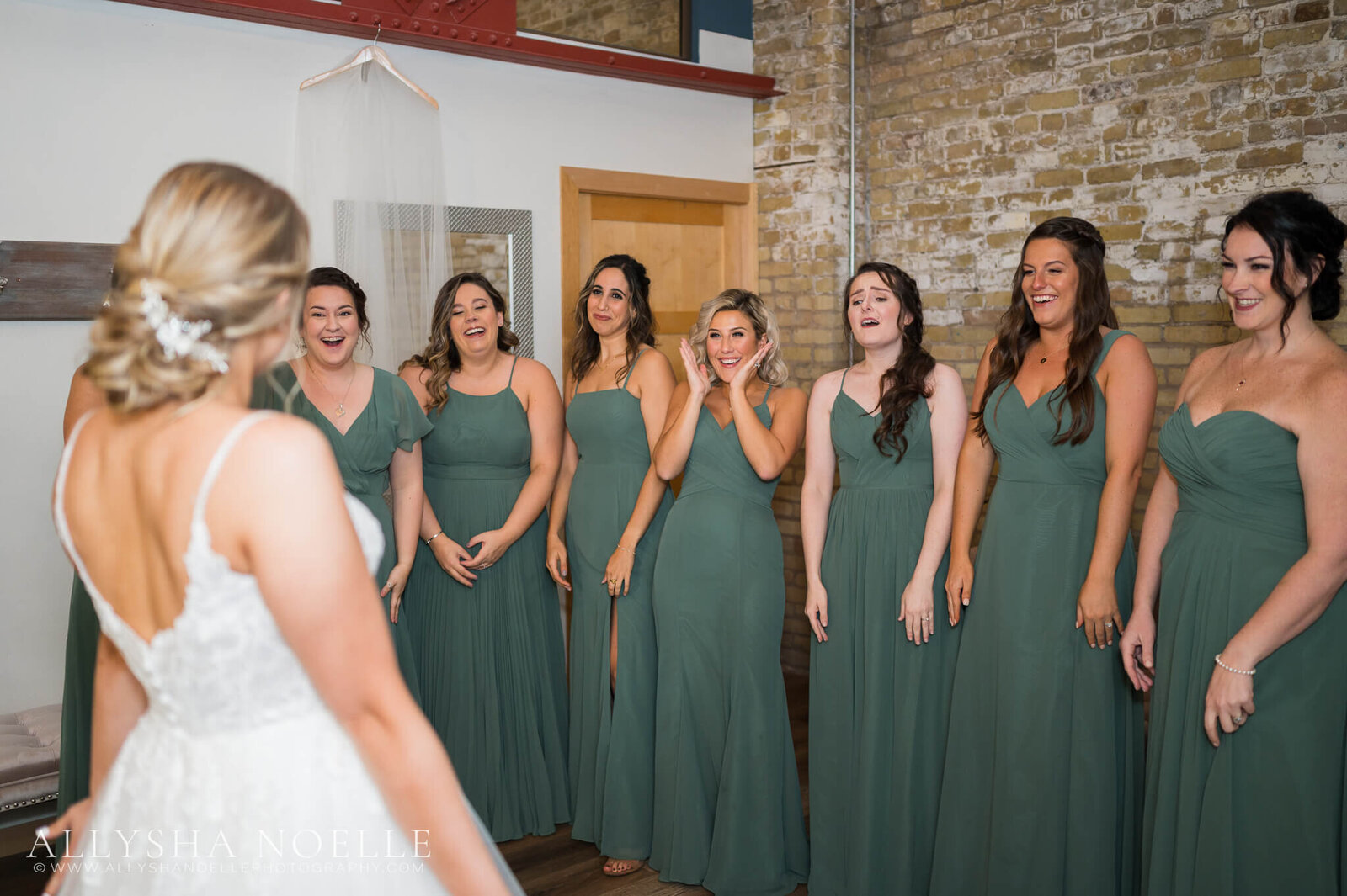 Wedding-at-The-Factory-on-Barclay-in-Milwaukee-0105