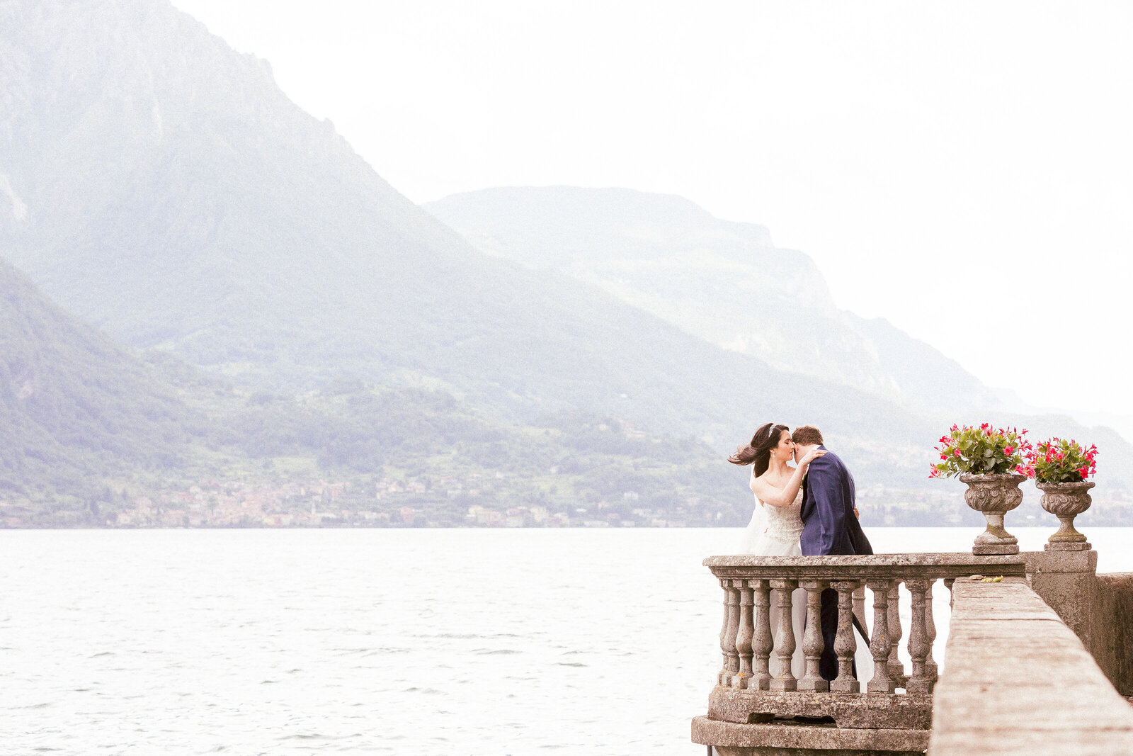 Lake_Como_Italy_Destination_Wedding_Photography-1