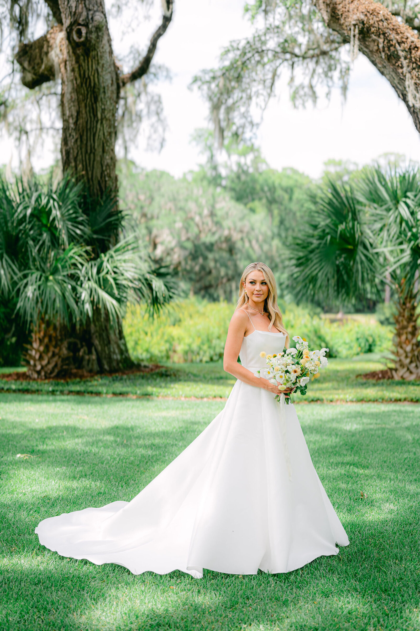 AlexisLunsfordPhotographyMontagePalmettoBluffWedding-36