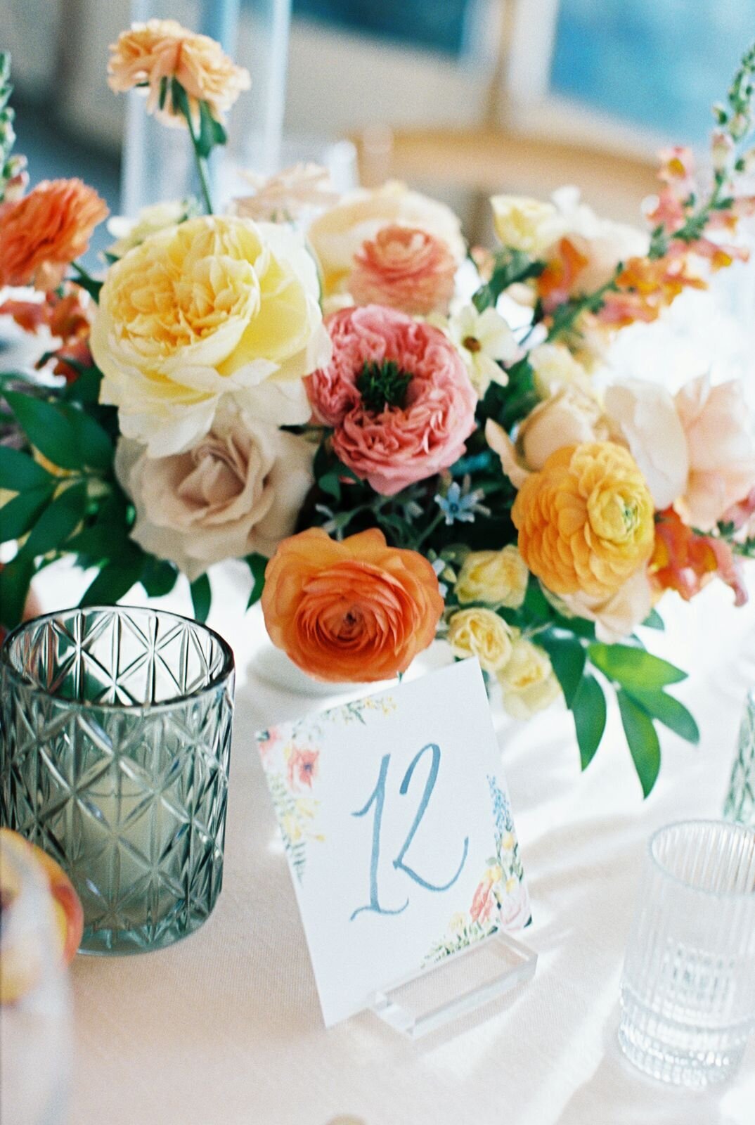 leila-james-events-newport-rhode-island-luxury-wedding-planner-castle-hill-inn-venue-erin-mcginn-wedding-photographer-bright-florals-CH0550 copy