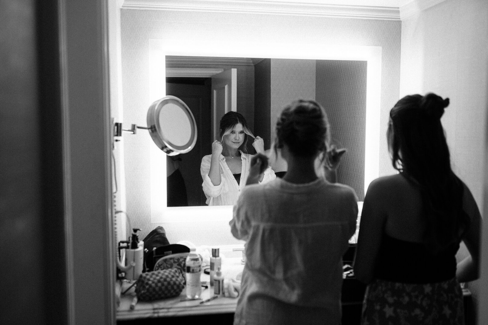 Corby Intercontinental Hotel Kansas City Wedding Plaza-31