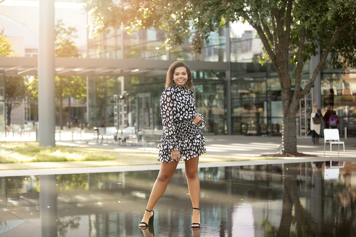 Senior girl in Dallas Arts District