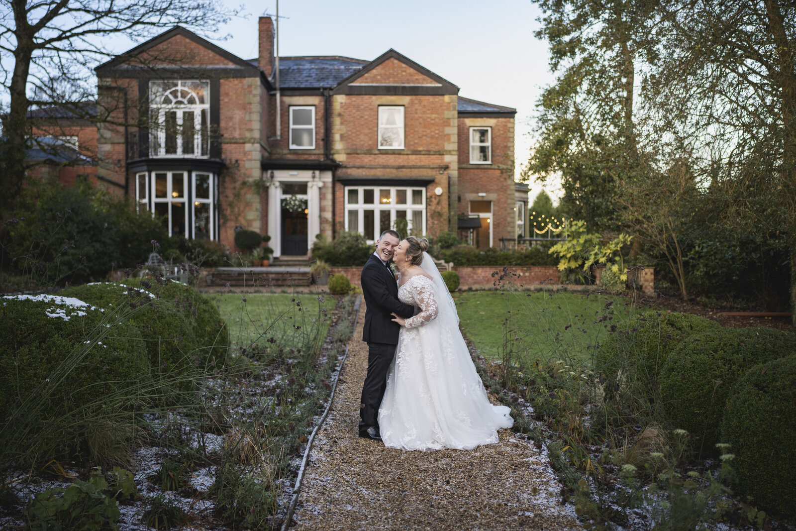 Gorgeous sunset shot with Emma & John at Ashfield House