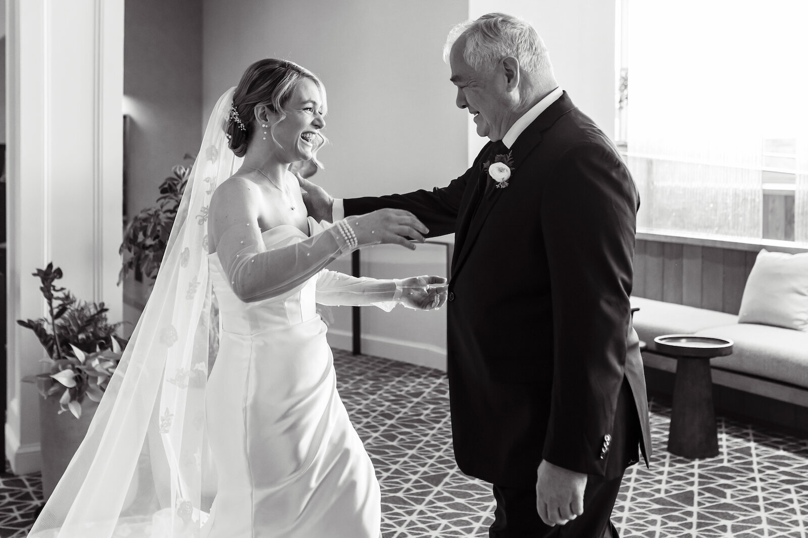 Angela Greenlaw Photography Cape Cod Boston Newport Portsmouth Wedding Photographer -1011