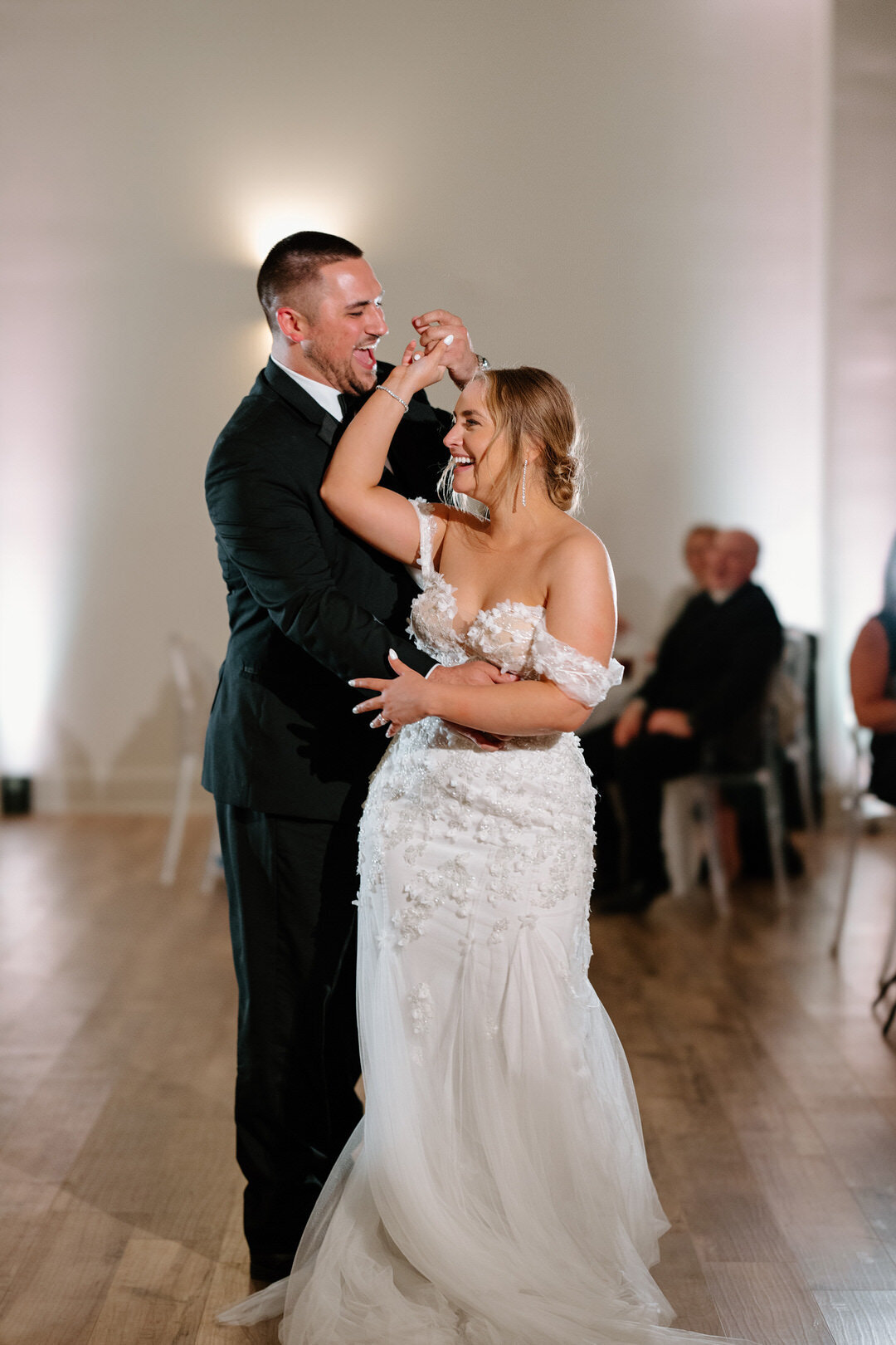 brightbill-wedding-prairie-hill-vineyard-kayxbee-889