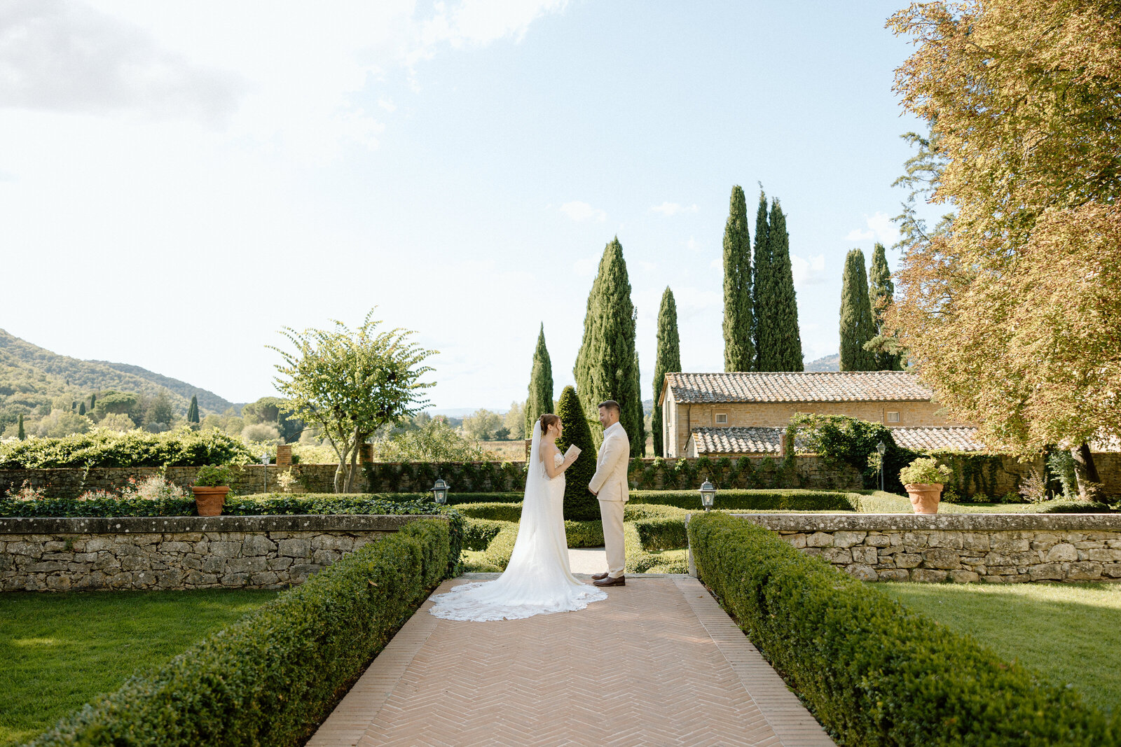 Villa di Piazzano | Tuscany Wedding | Italy Wedding Photographer Katelyn Bradley Photography | Destination Weddings | Italy Weddings  