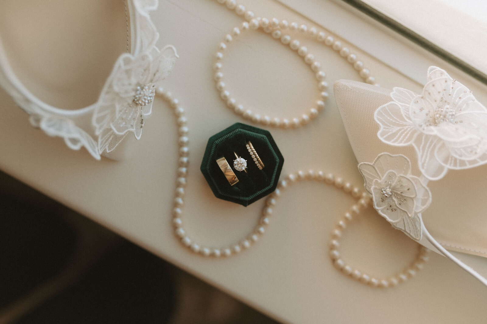 TheWolfesWeddingPreviews-5