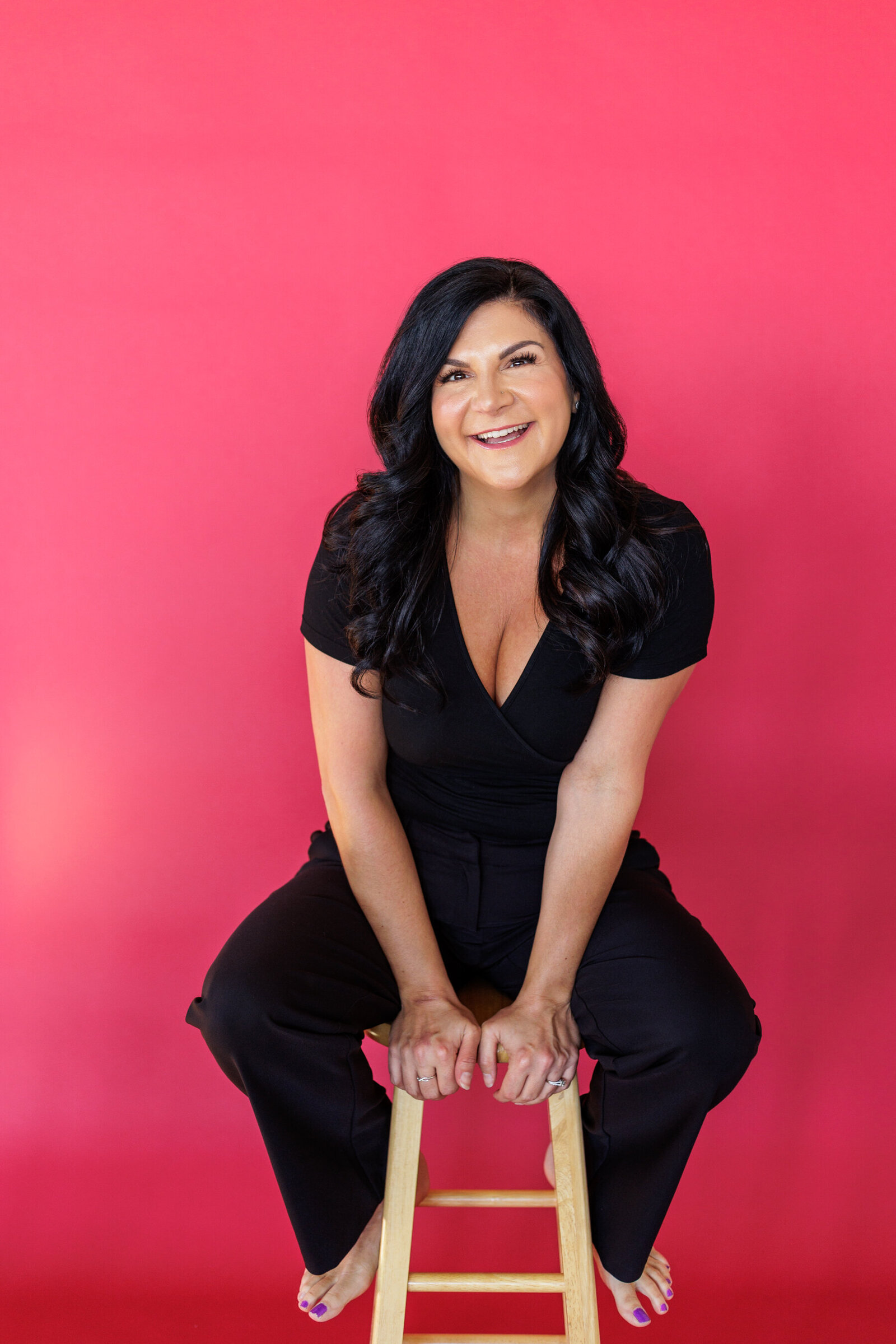Modern headshots that make the perfect first impression for networking and business.