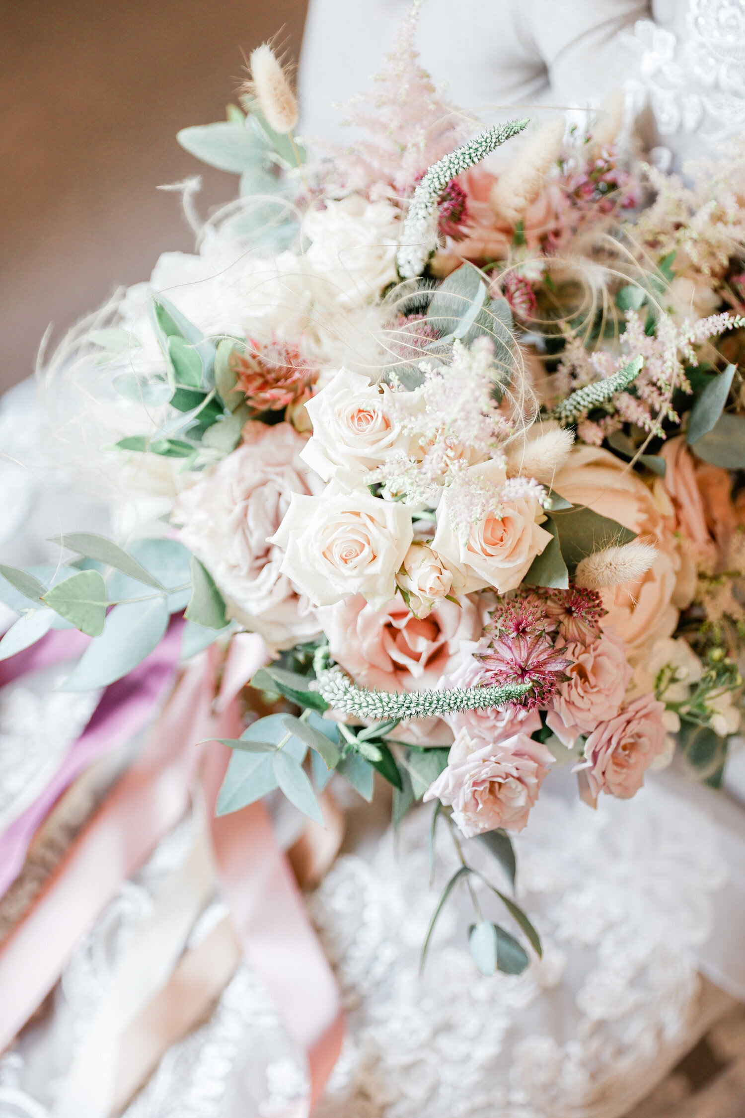 pink-and-peach-floral-bouquet