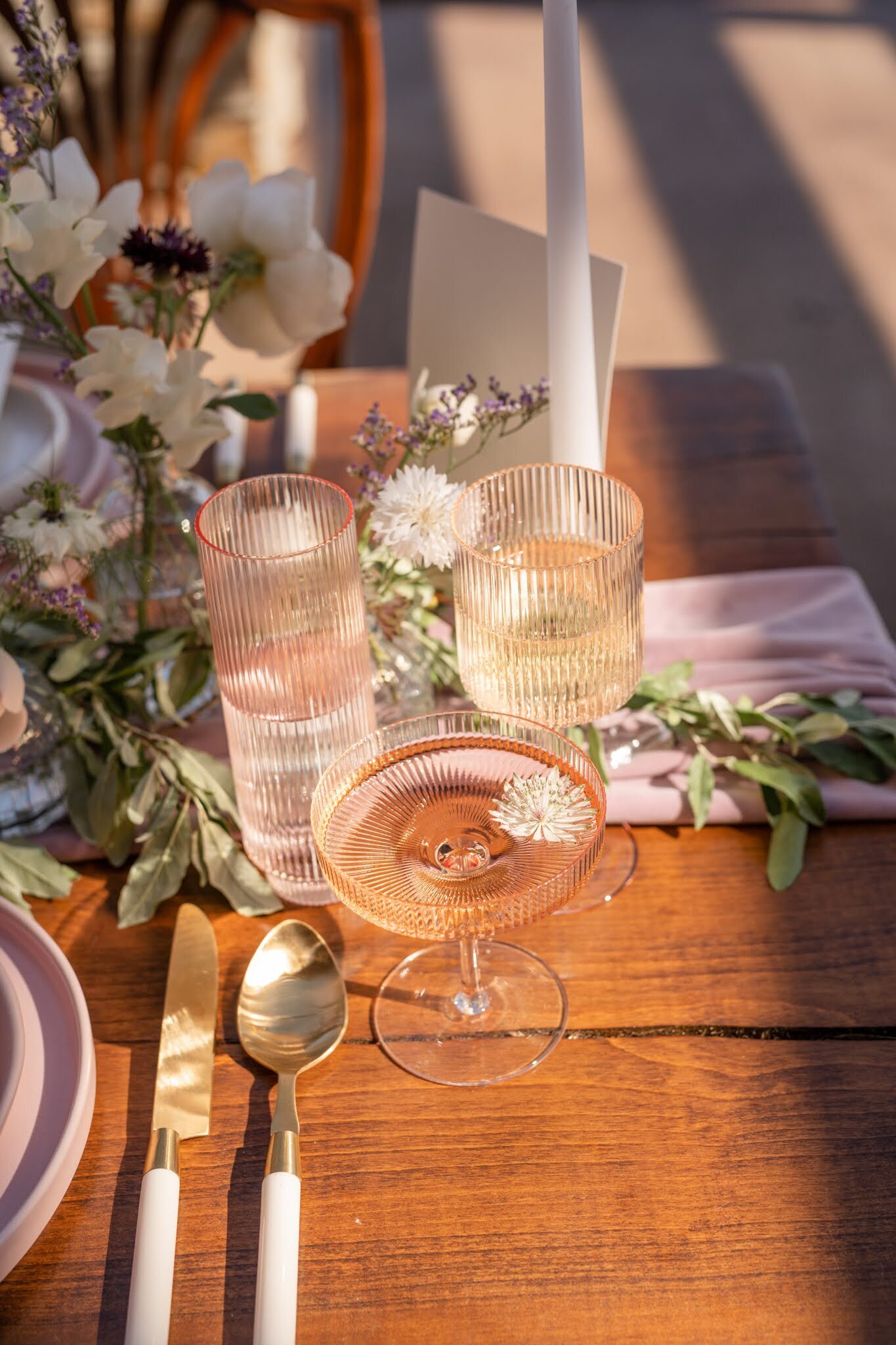Pastel_Mauve_Styled_Shoot_Nicole_Simensky_Photography-005