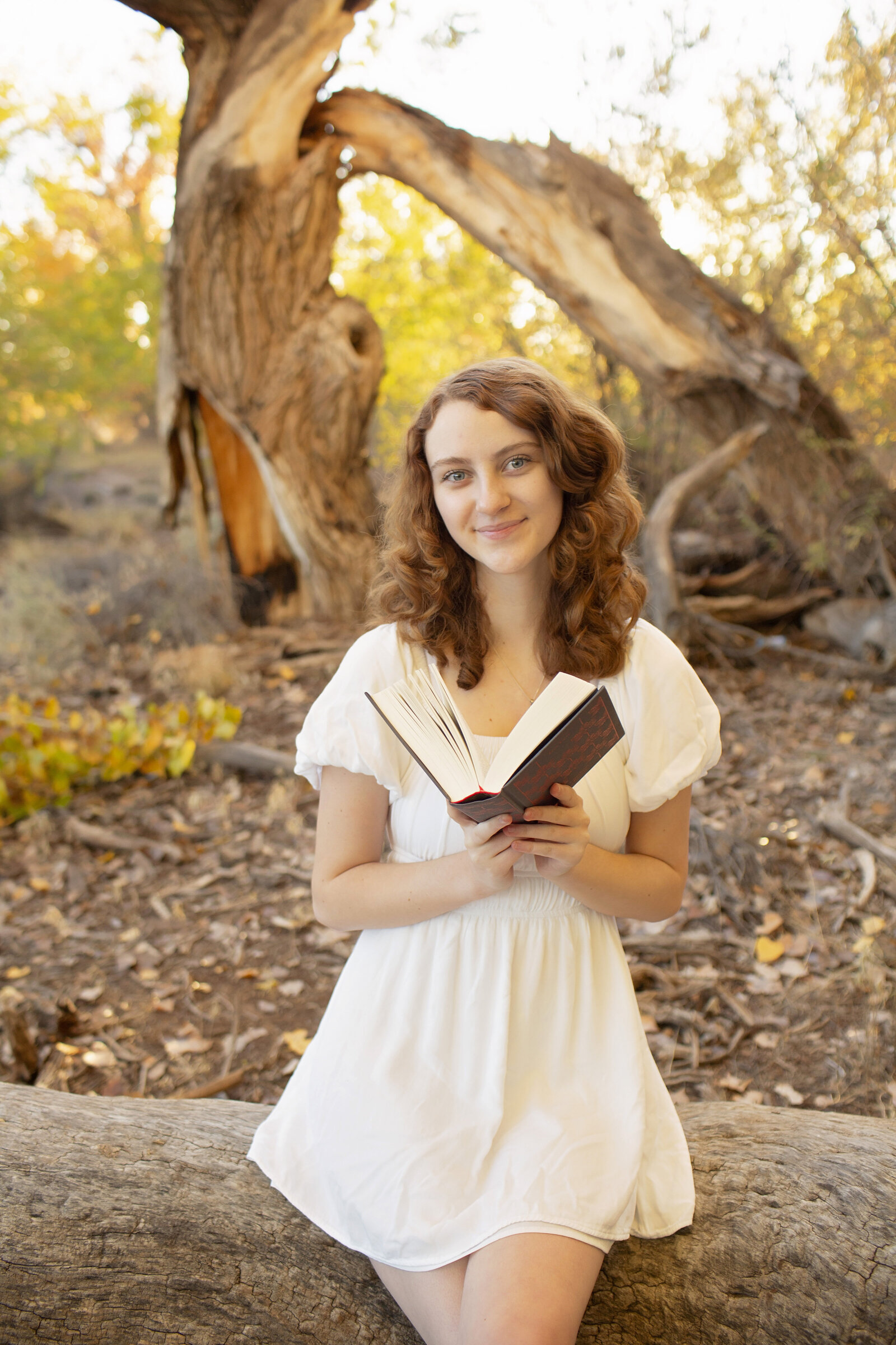 NM-senior-session-reading-a-book
