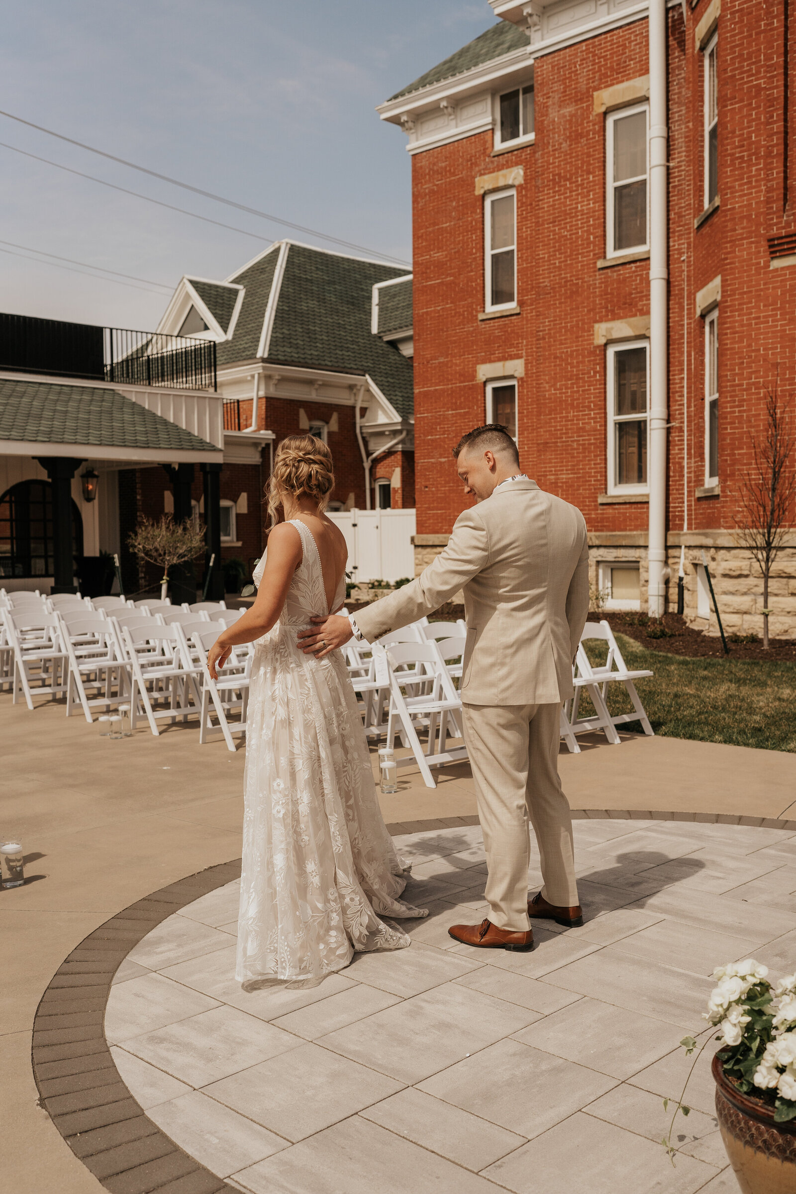 Cedar Rapids wedding photographer - Carriage House Cedar Rapids-67