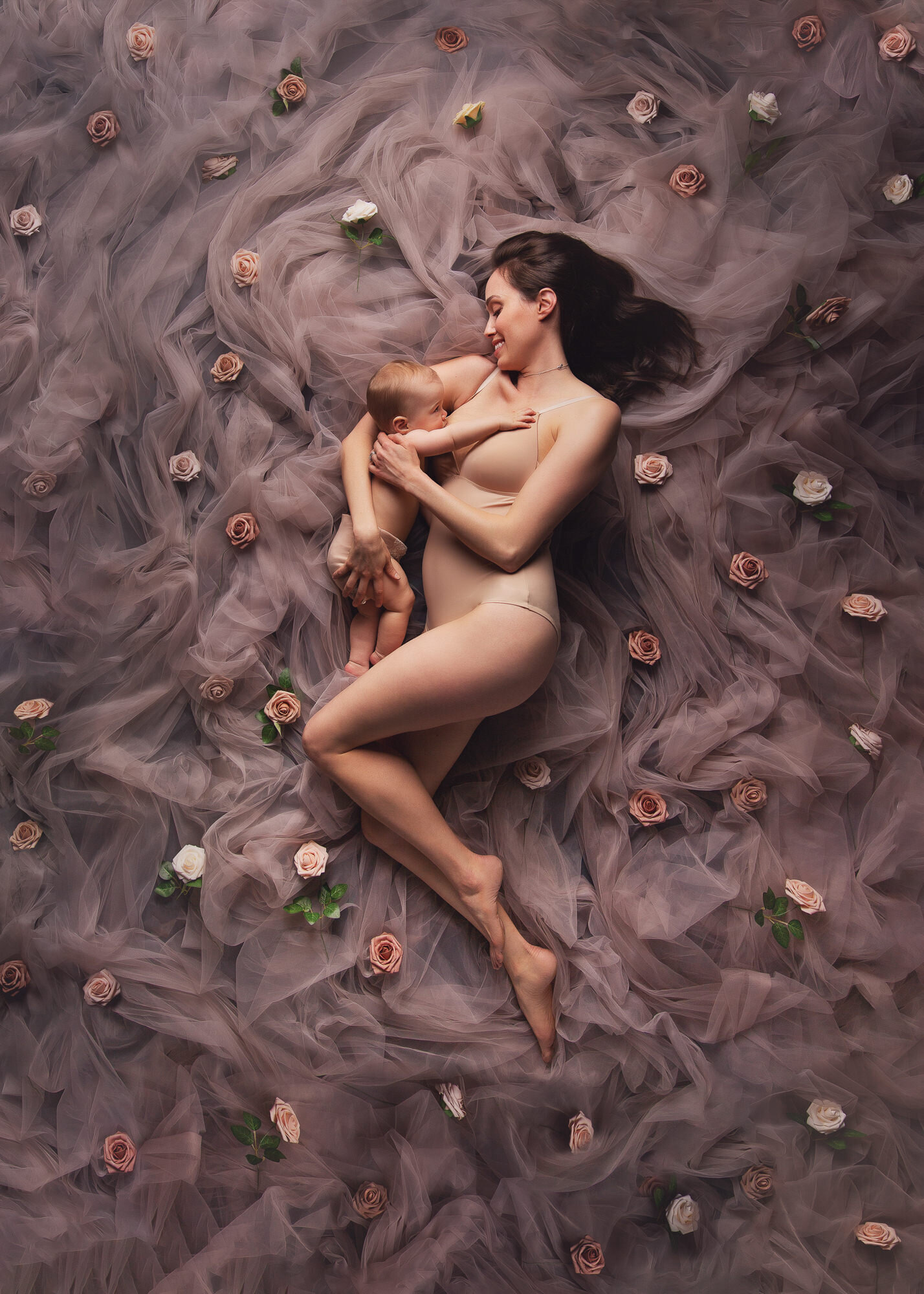 Toronto-motherhood-portrait-photographer-Rosio-Moyano_017