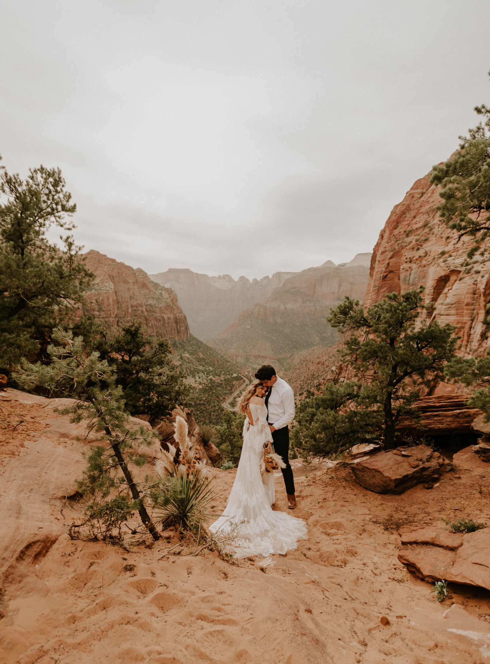 Destination-Elopement-Photographer-Travel-Evergreen-Photo25