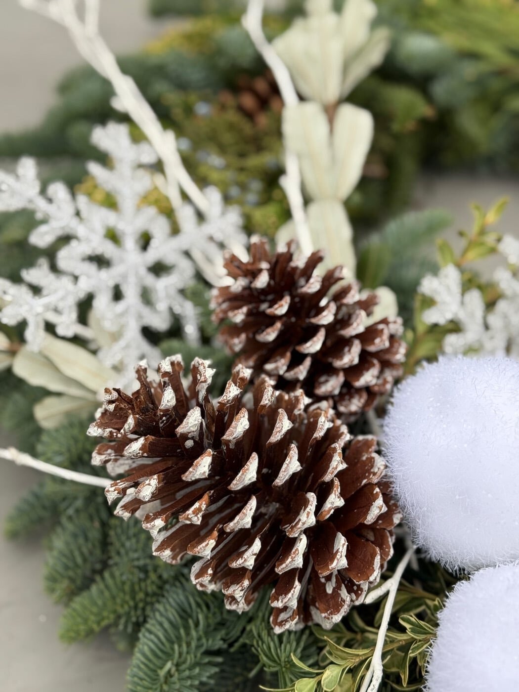 Noblesville Real Christmas Wreath - Sweet Peas Flower Farm 06
