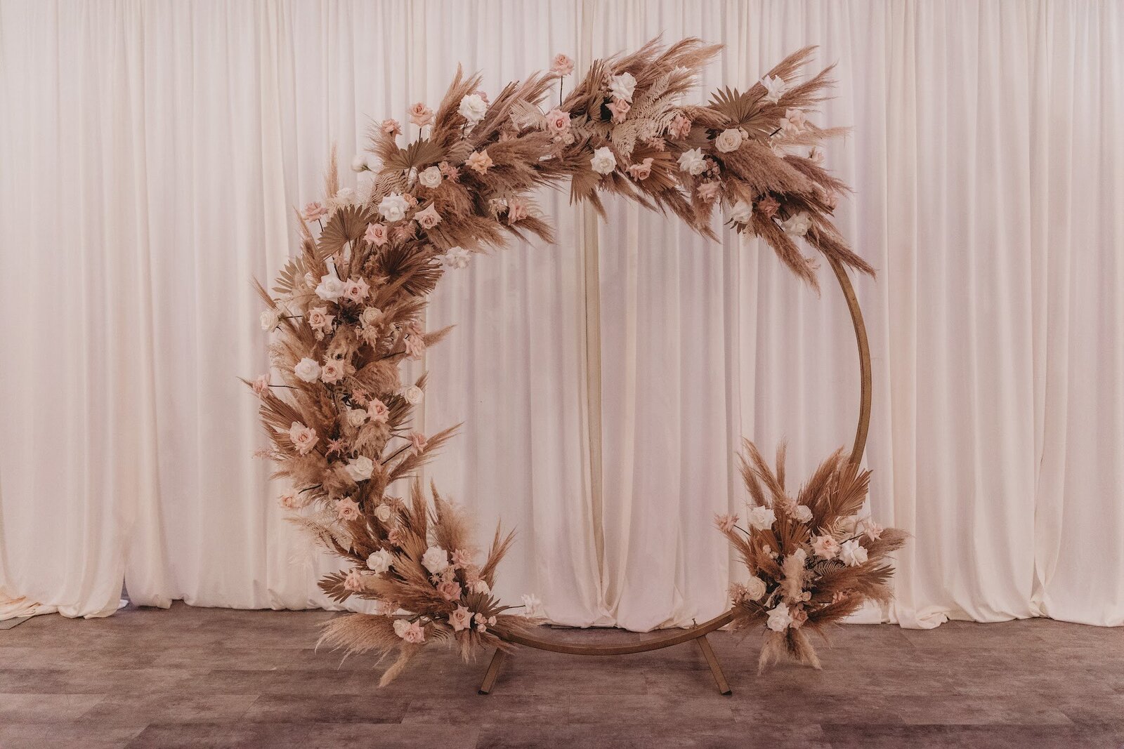 pampas grass round arch