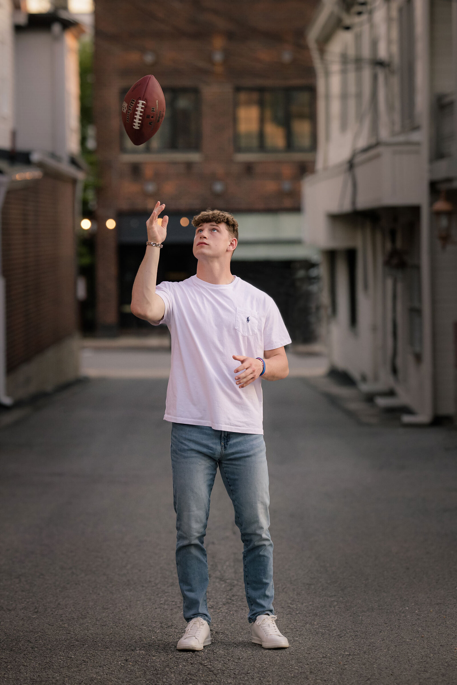 Downtown-Pittsburgh-Senior-Photographer-Football-4
