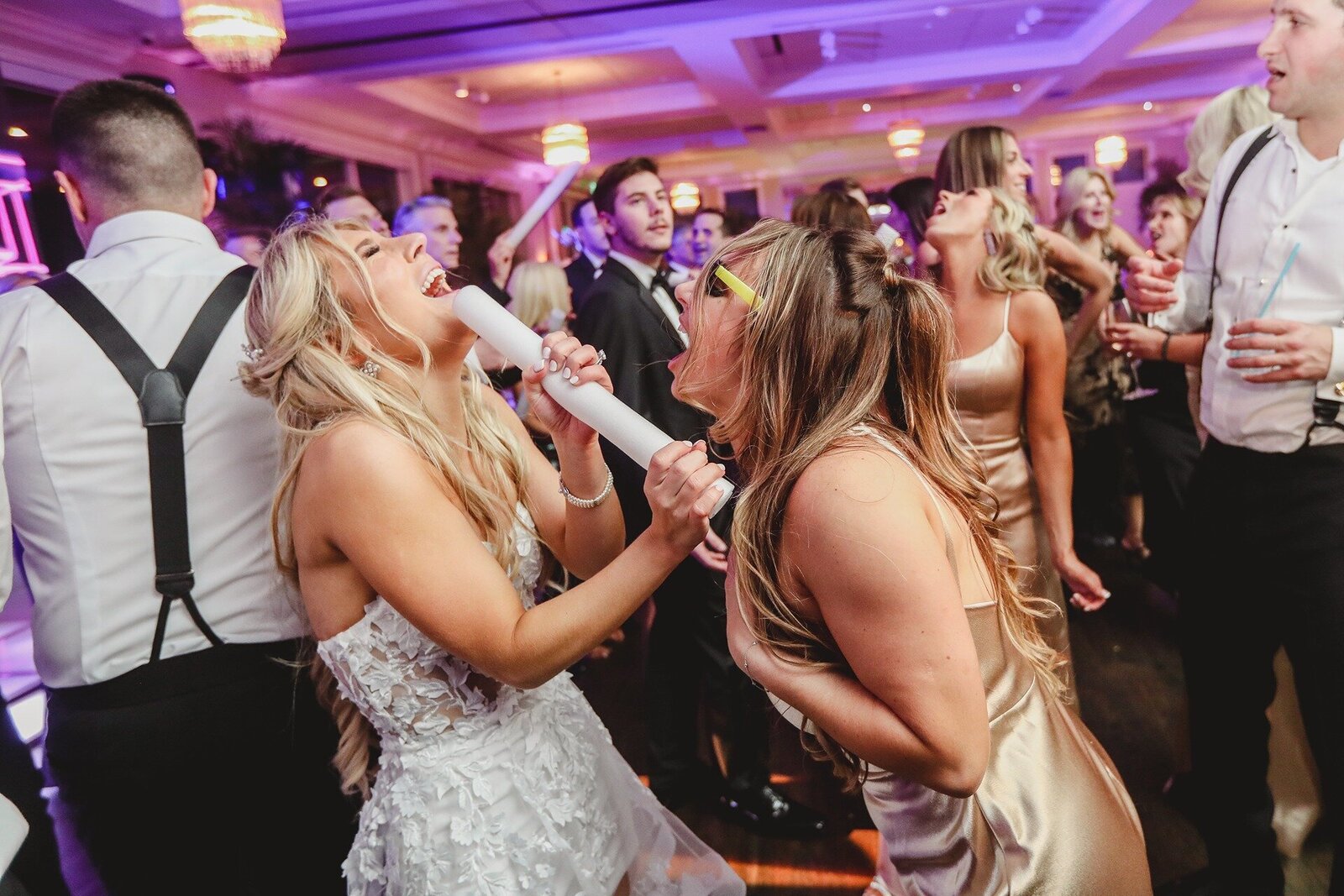 reception-dancing-pelican-club-wedding-reception-7