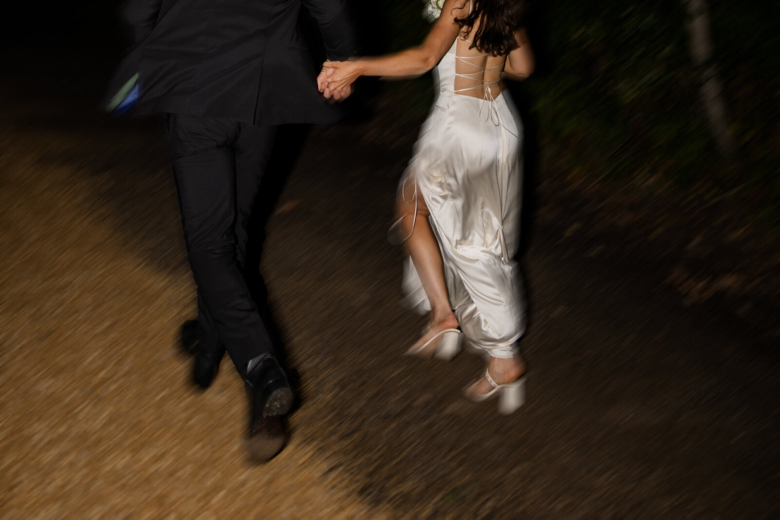 editorial_film_wedding_photographer_minnesota_minneapolis_st_paul_twin_cities_elopment_colorful_true_to_color_caitlyn_kloeckl_photography768
