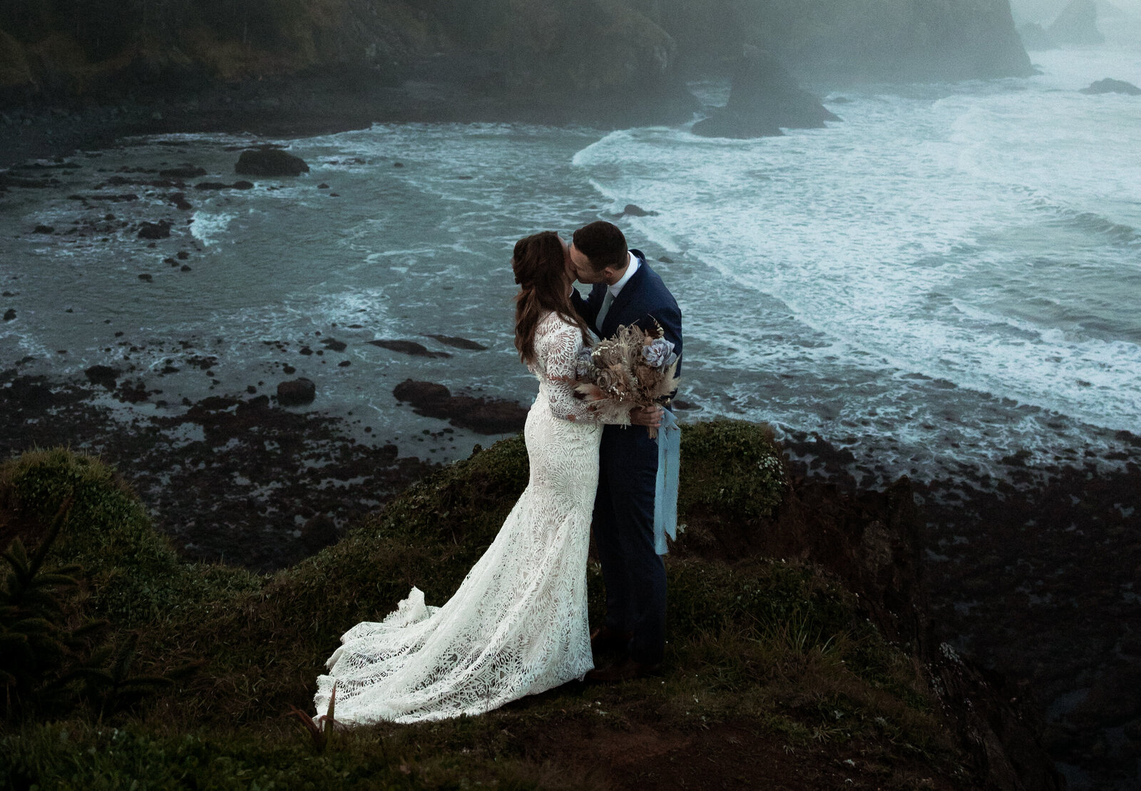 Oregon Coast Elopement Photography by Kollar – Arizona’s Premier Elopement Photographer