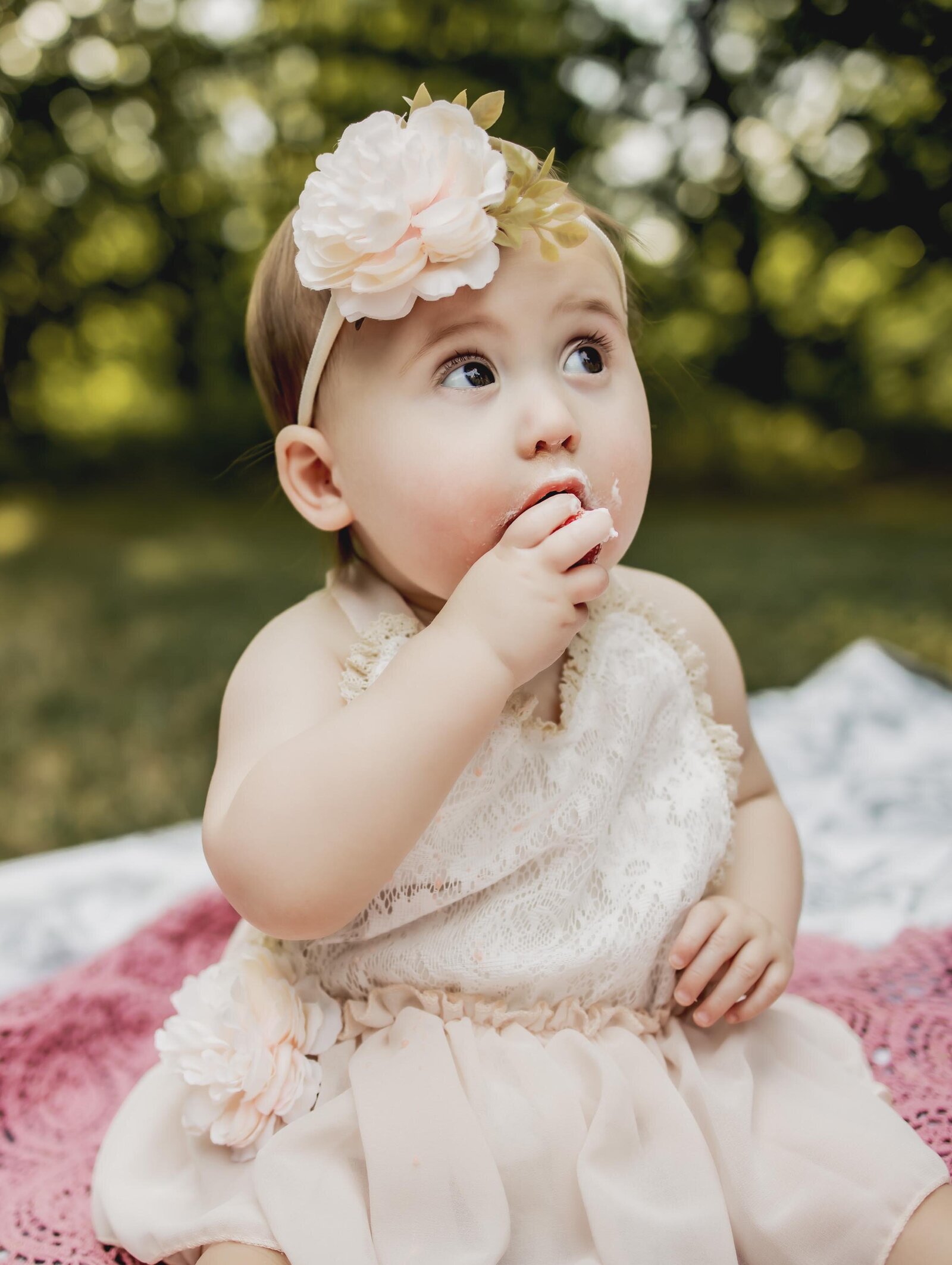 baby girl one year photos