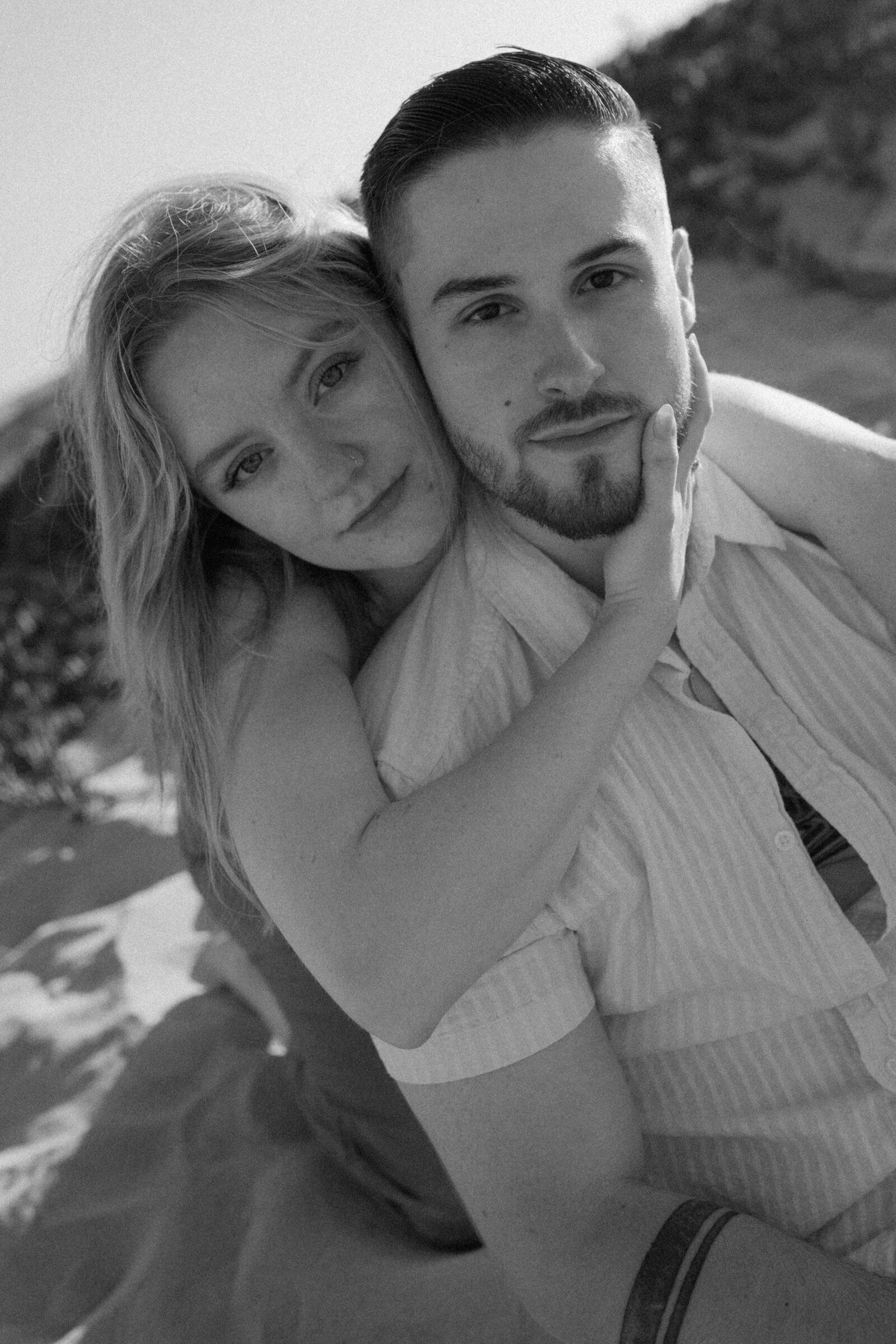 southerncaliforniacouplebeachphotoshoot-11