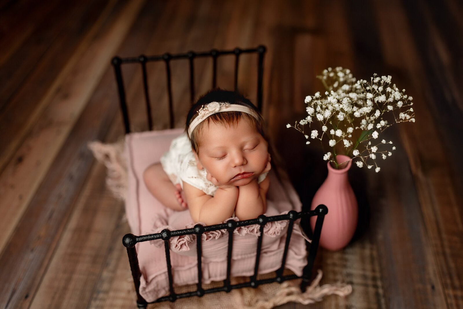 NW Arkansas newborn photographer, newborn photography NW Arkansas, newborn photographer near me