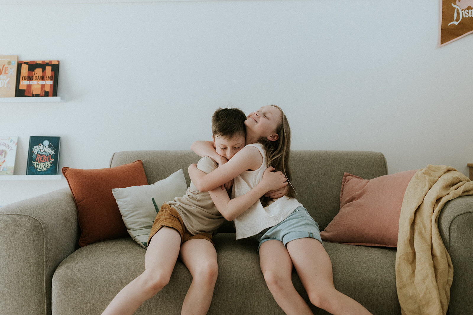 siblings in home photoshoot melbourne
