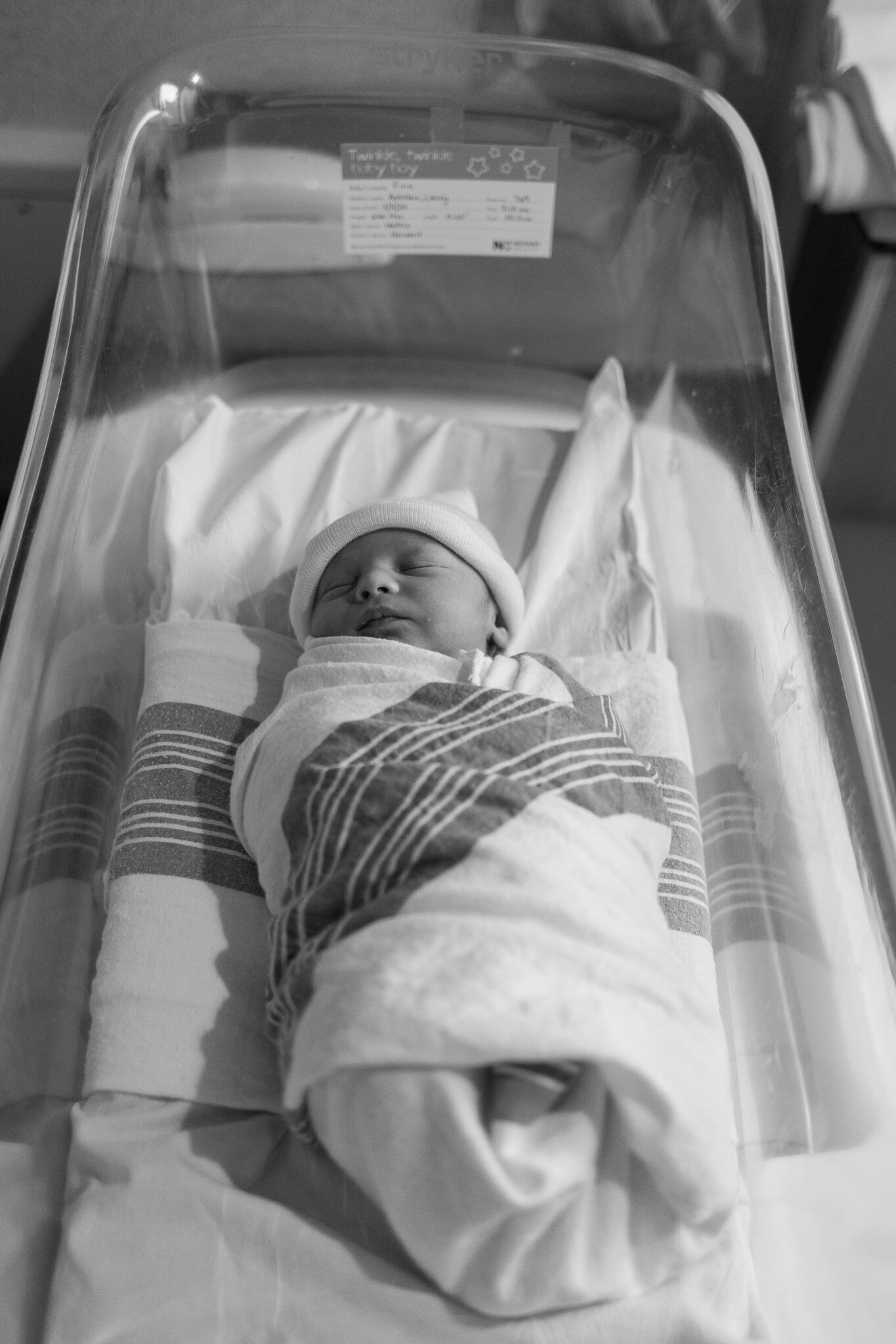 newborn-charlotte-hospital-novant-presbyterian-main-photos (1)