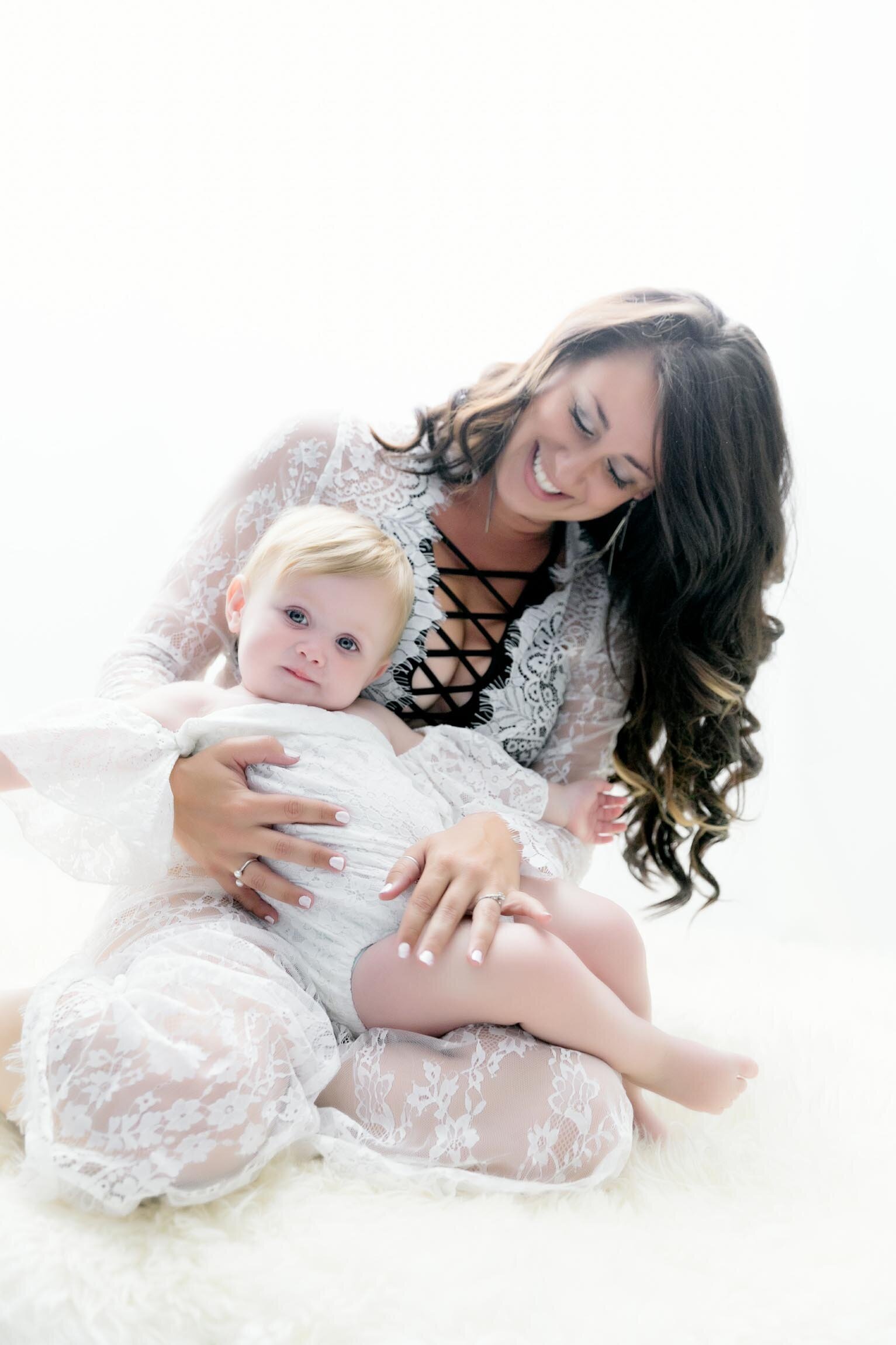 Maternity_Portraits_Boudoir_By_Olin_Sacramento_California-35
