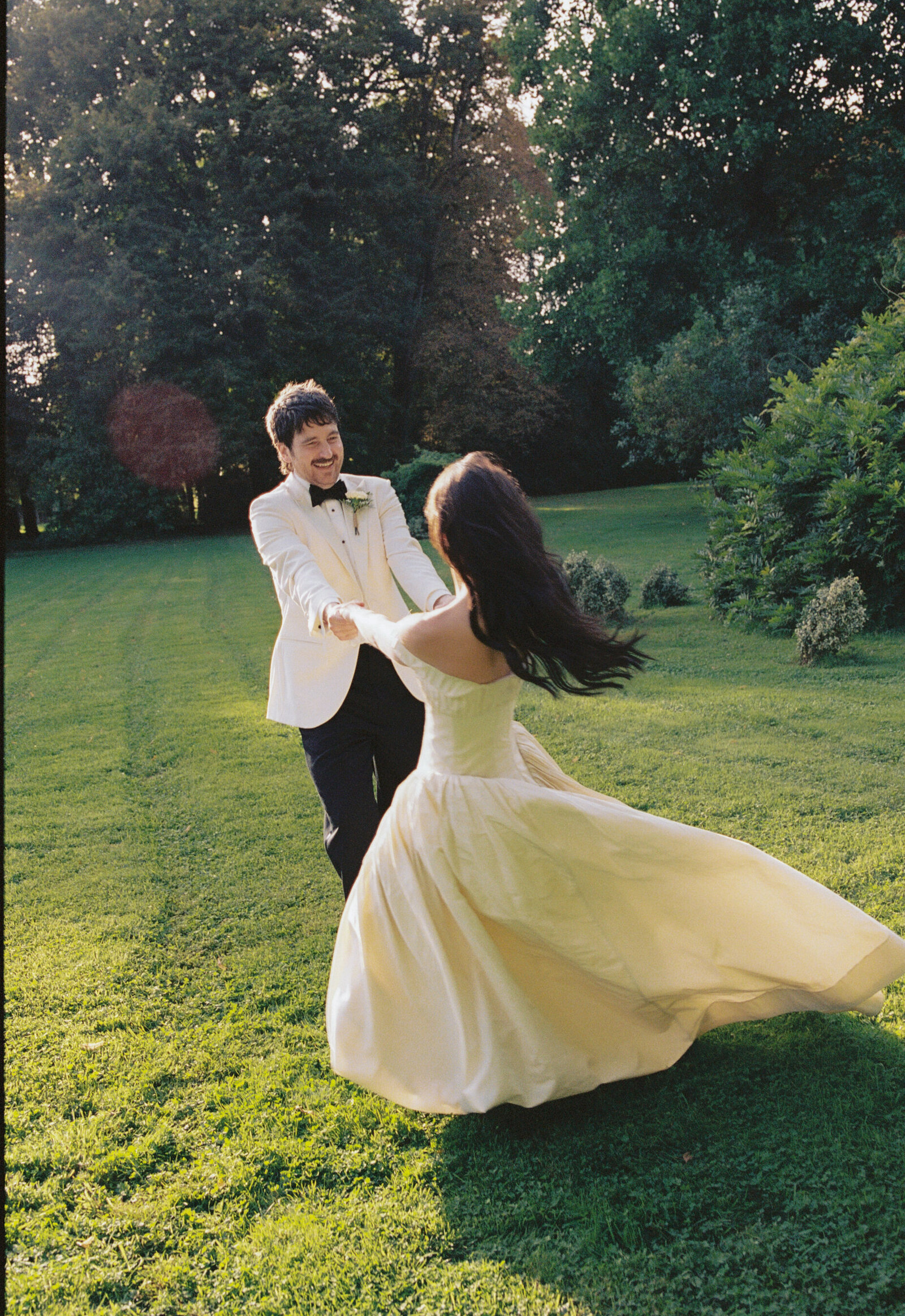 Film-Wedding-Photographer-Zara-Staples-Weddings353