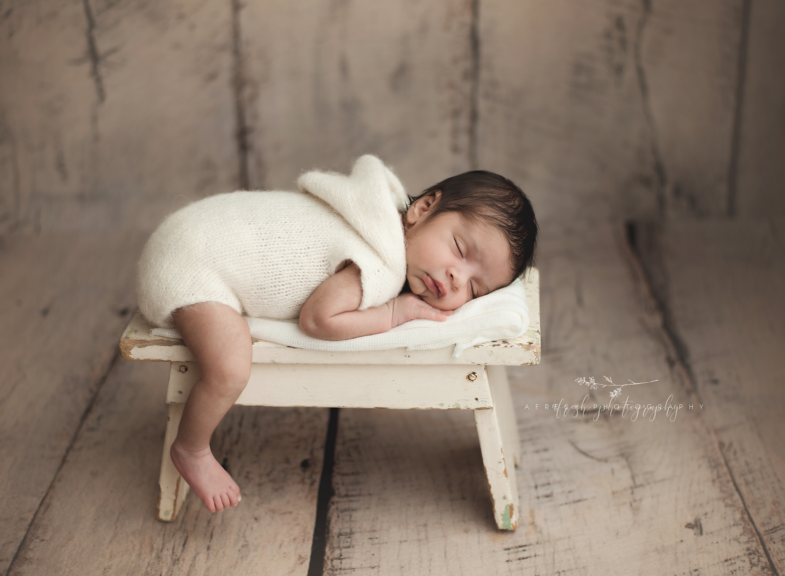 Baaj_NewbornSession_29 copy