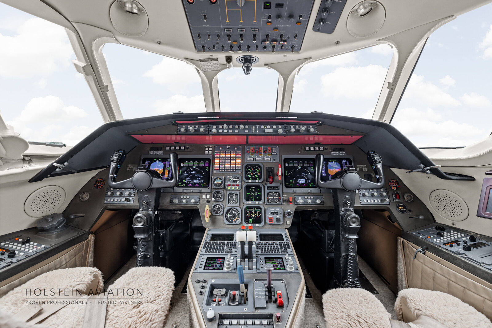 Falcon 2000 Watermarked-12