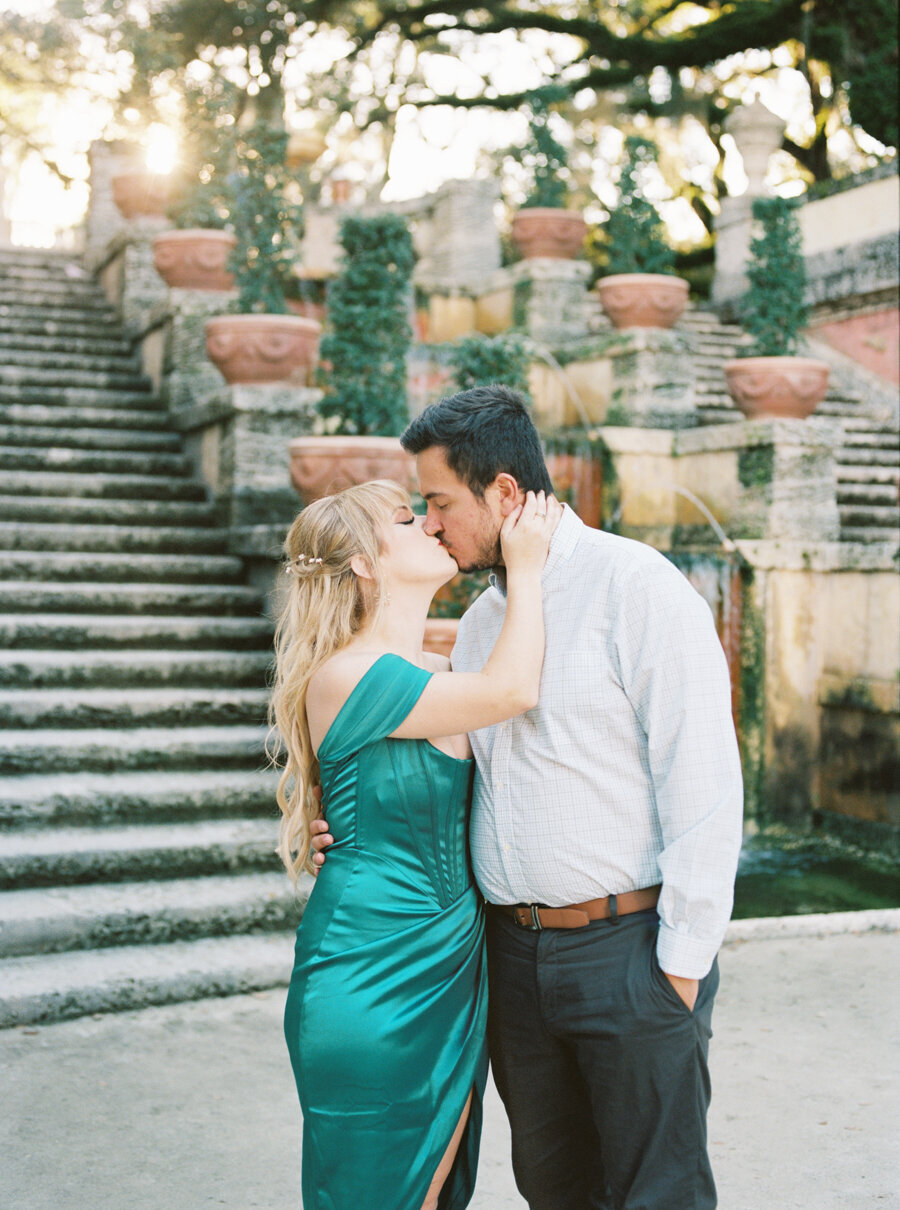 melissa-piontkowski-florida-engagement-photographer-vizcaya-24