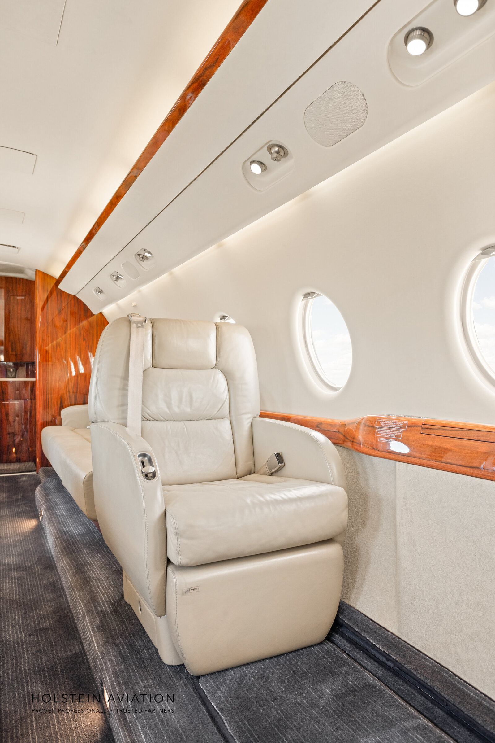 G200 N672PS Watermark-4