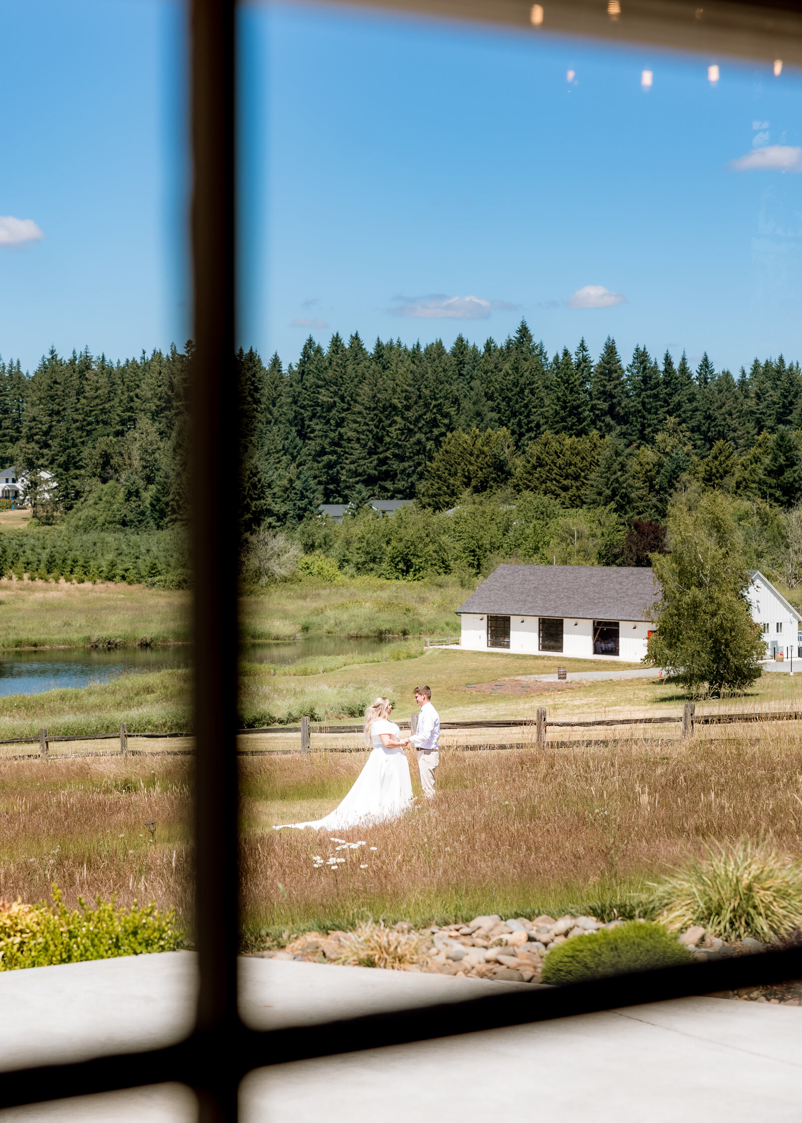 Intimate moment with bride and groom at Brightwater weddings and events in Oregon City.