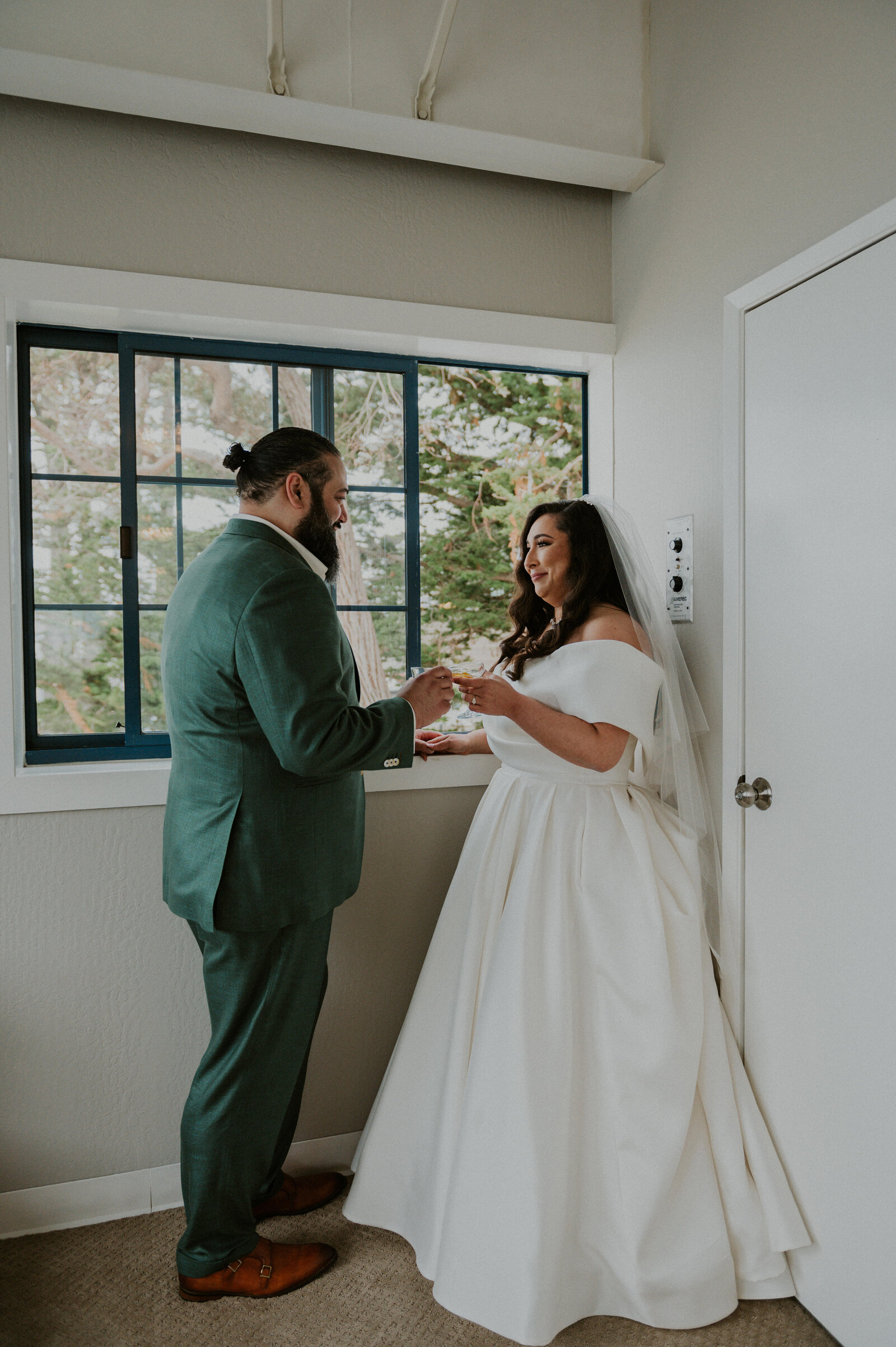 Marisa&amp;Jason_Half_Moon_Bay_Wedding_Trinity_Rose_Photography_Cocktail_Hour-35