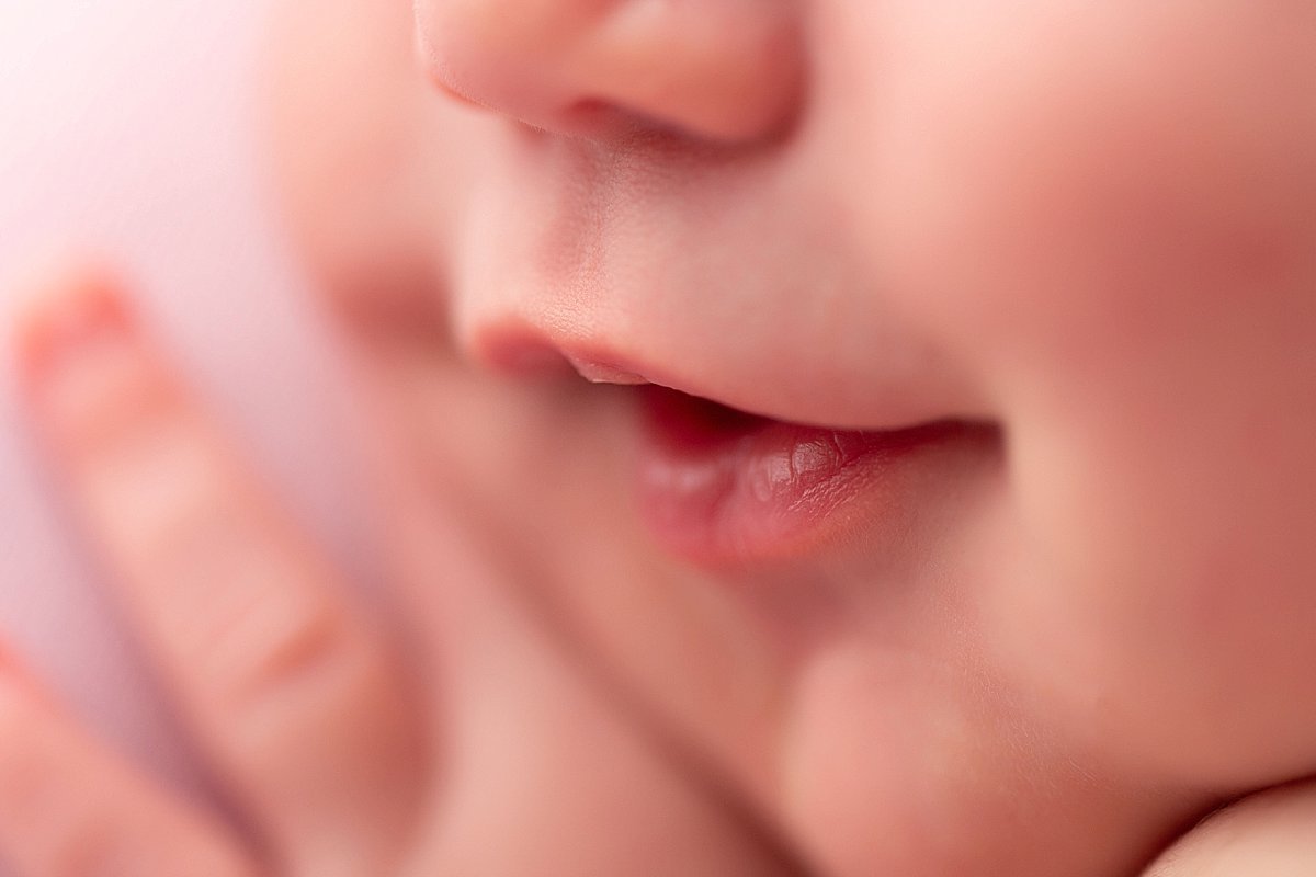 newborn-lips-up-close-decatur