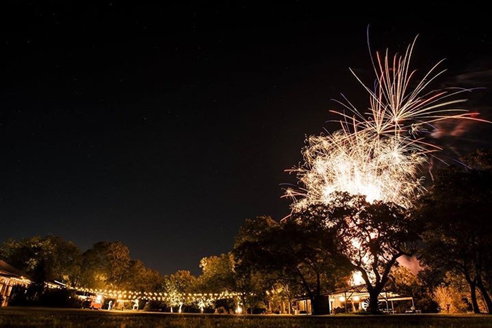 fireworks-after-wedding-texas-venue