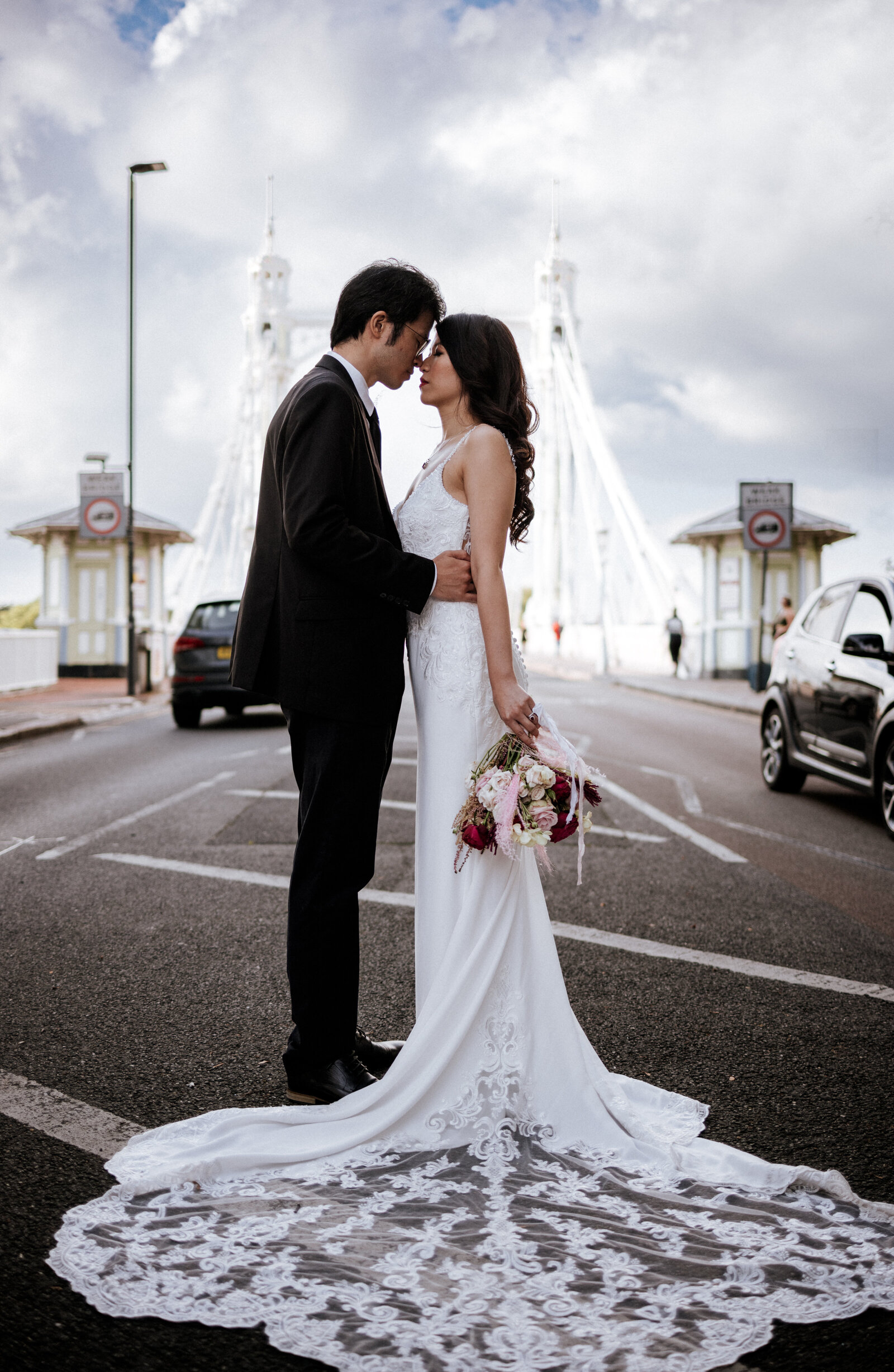albert bridge wedding