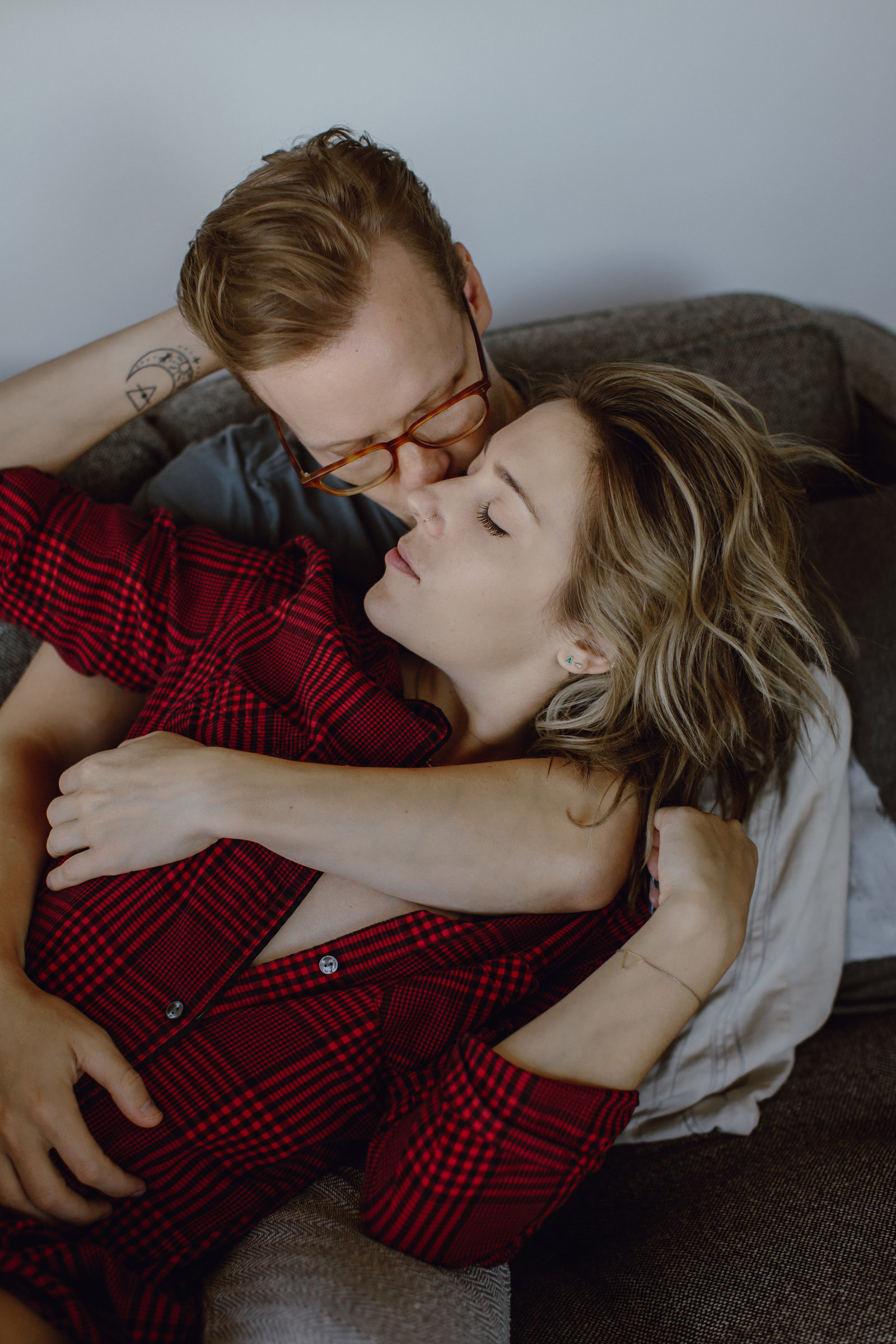 Intimate-Home-Session-in-Chicago-by-Megan-Saul-Photography-Ketubah(58of861)