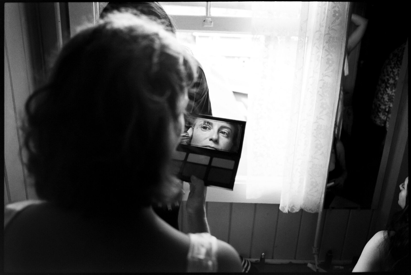 Jess-Buckley-Photo-FILM-Wedding-Coast-Lodge-9