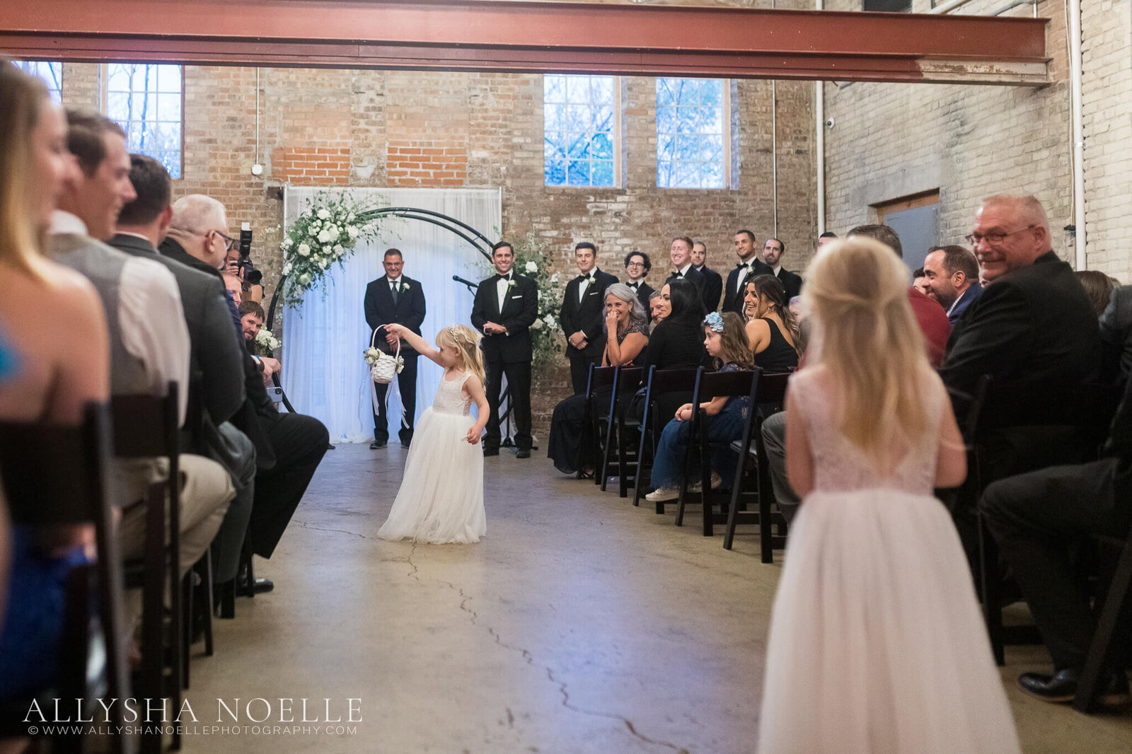 Wedding-at-The-Factory-on-Barclay-in-Milwaukee-0775