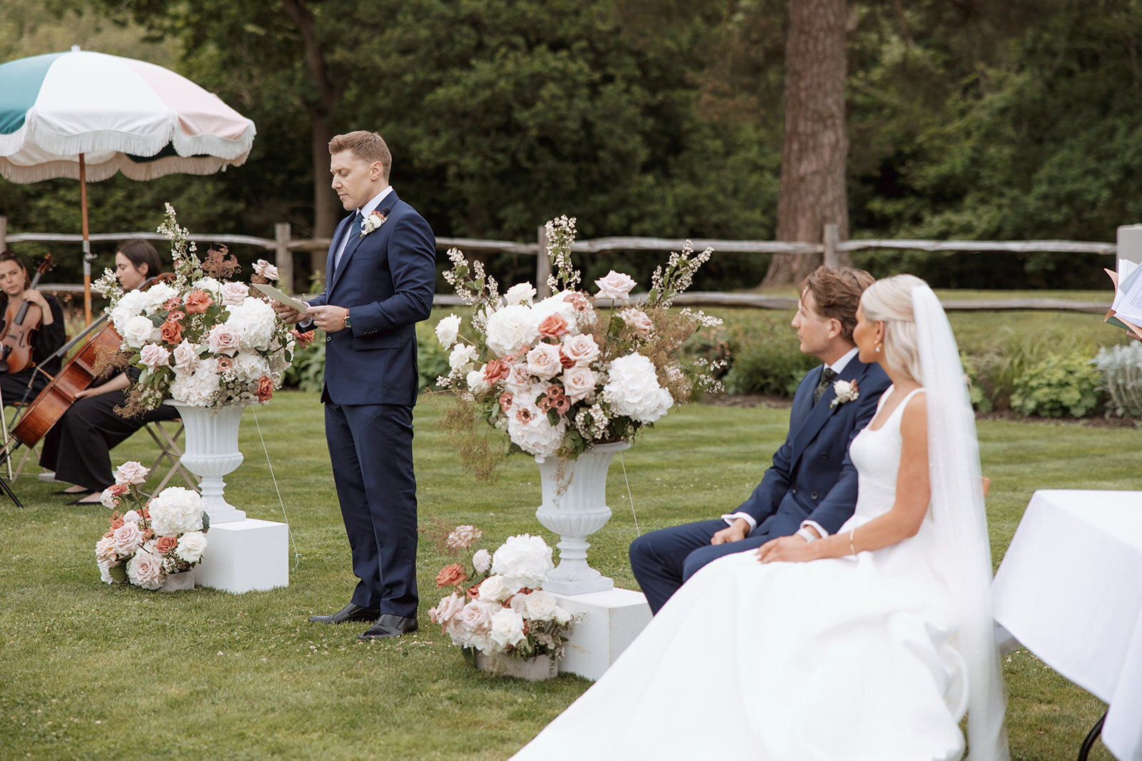 Limekiln wedding flowers (19)