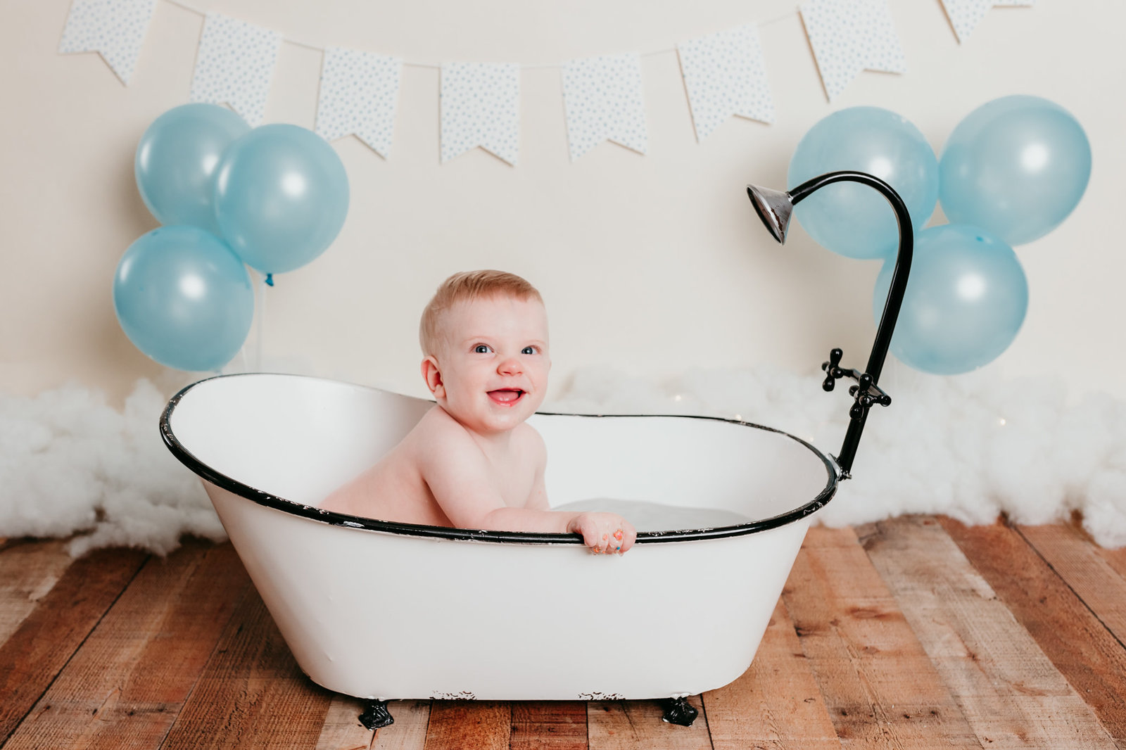Robbie One Year Photos Cake Smash and Splash Session Valerie Clement Photography Boise, ID Photographer-13