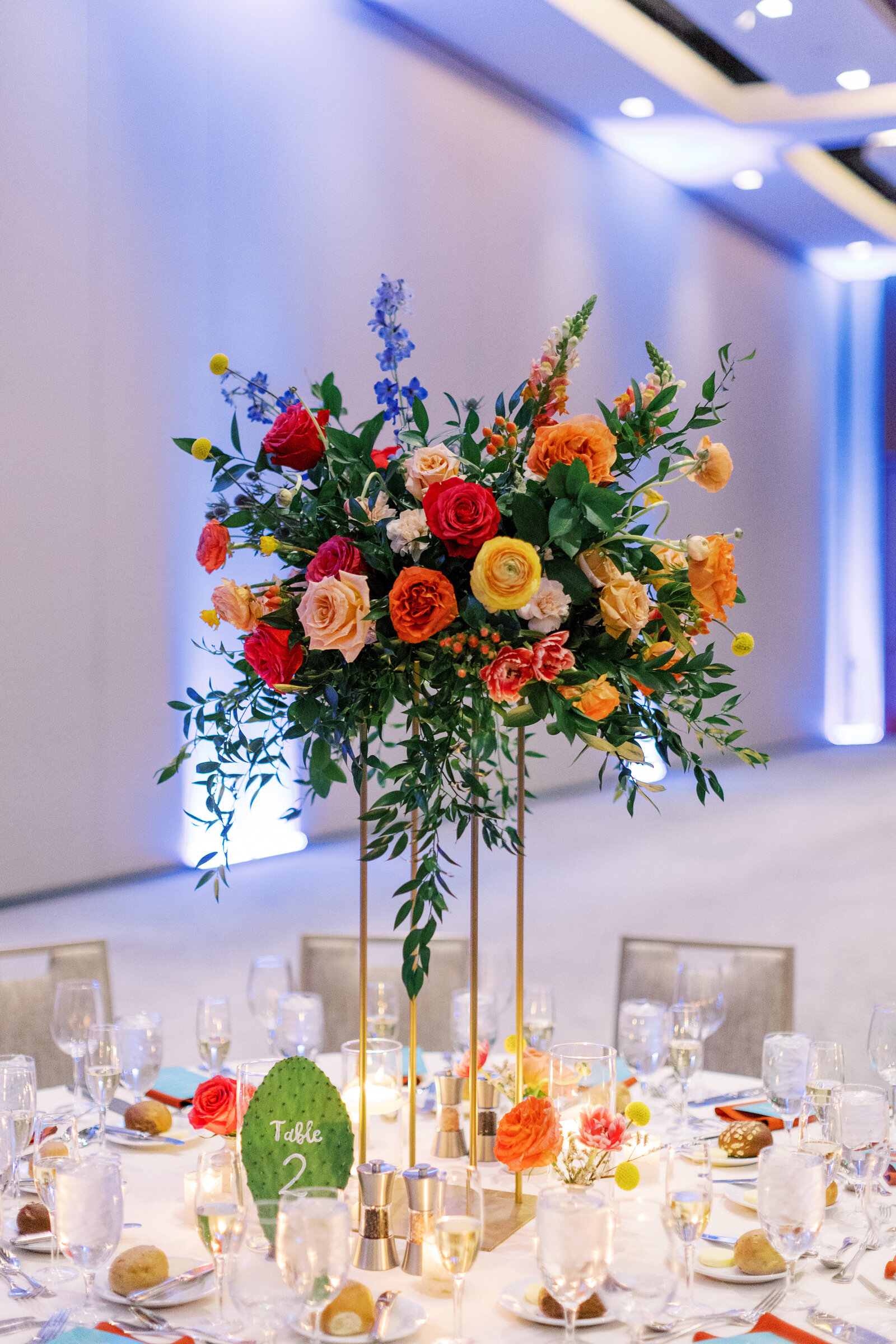 wedding-florist-phoenix-tall-reception-centerpiece-greenery-pink-peach-yellow