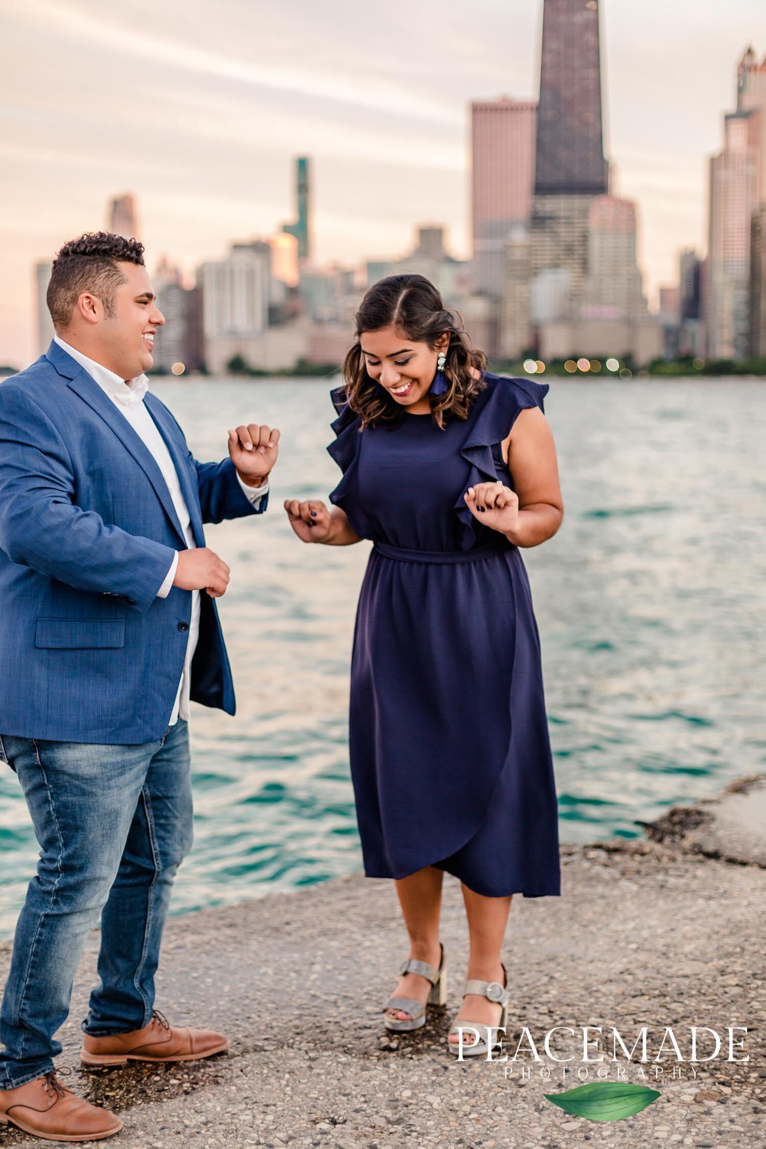 r+i-north-ave-beach-engagement-session_1672