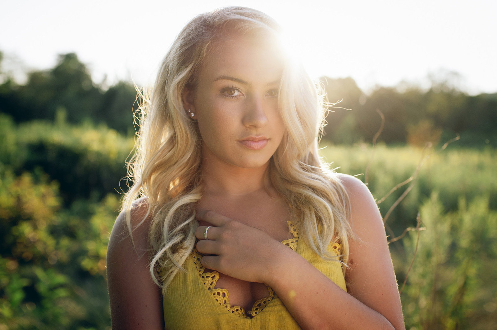 sunny-senior-picture-madison-wi