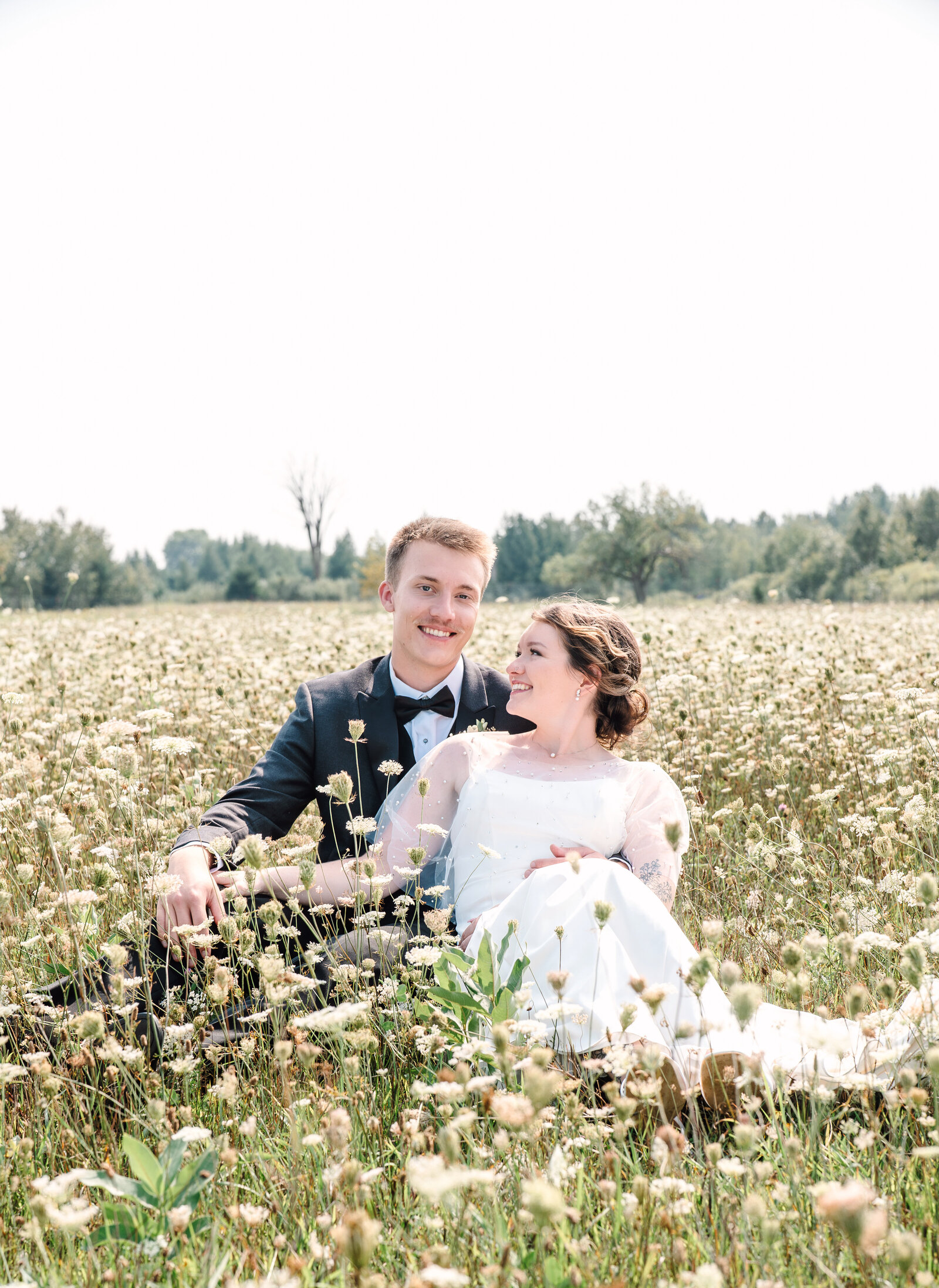 upper peninsula wedding at northern sun winery and vineyard